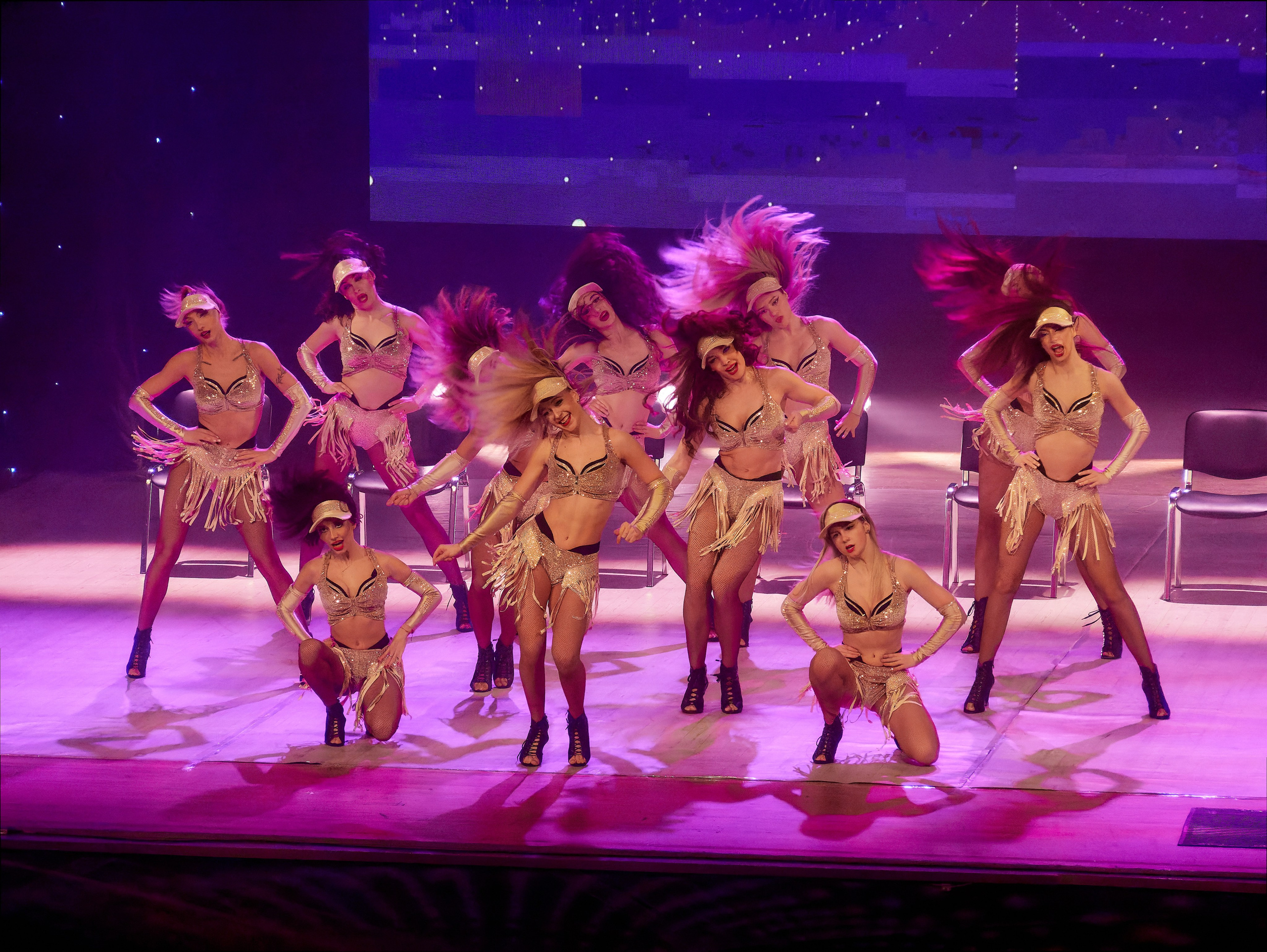 TODES-это уникальный танцевальный мир, вселенная Аллы Духовой!. Семейный и детский фотограф в Междуреченск Олег Бамбульский