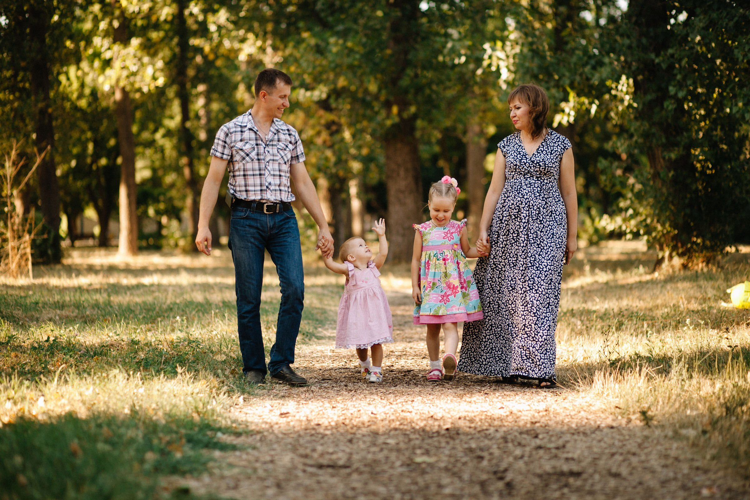 Семейная фотосессия беременности. Семейный и свадебный фотограф в Майкопе Михаил Мартиросян