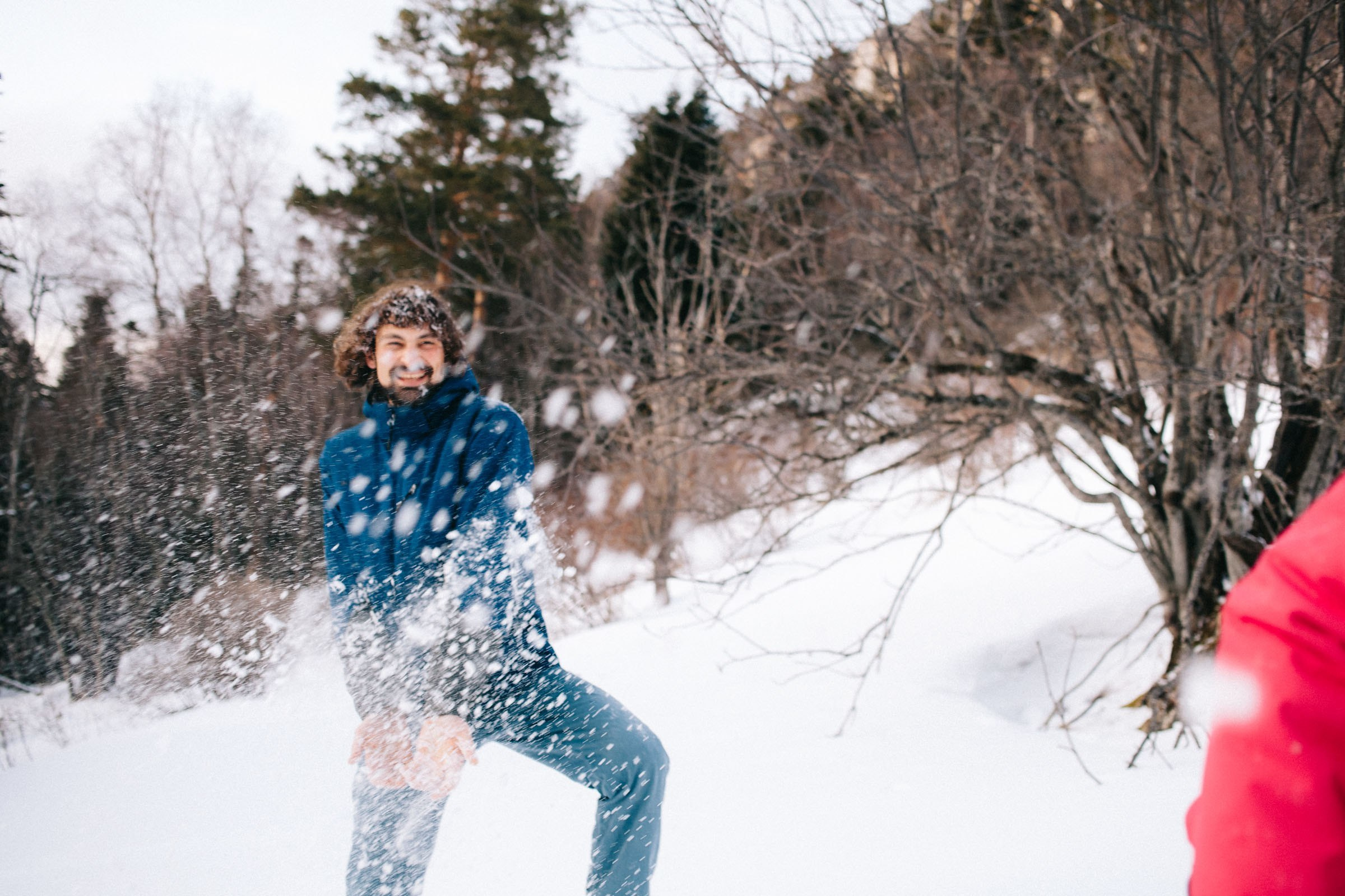 Фотосессия для пары на панораме Лаго-Наки зимой. Семейный и свадебный фотограф в Майкопе Михаил Мартиросян