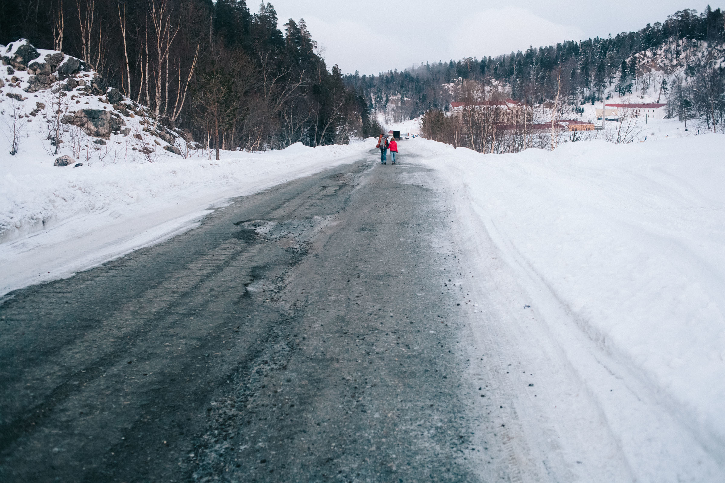 Фотосессия для пары на панораме Лаго-Наки зимой. Семейный и свадебный фотограф в Майкопе Михаил Мартиросян