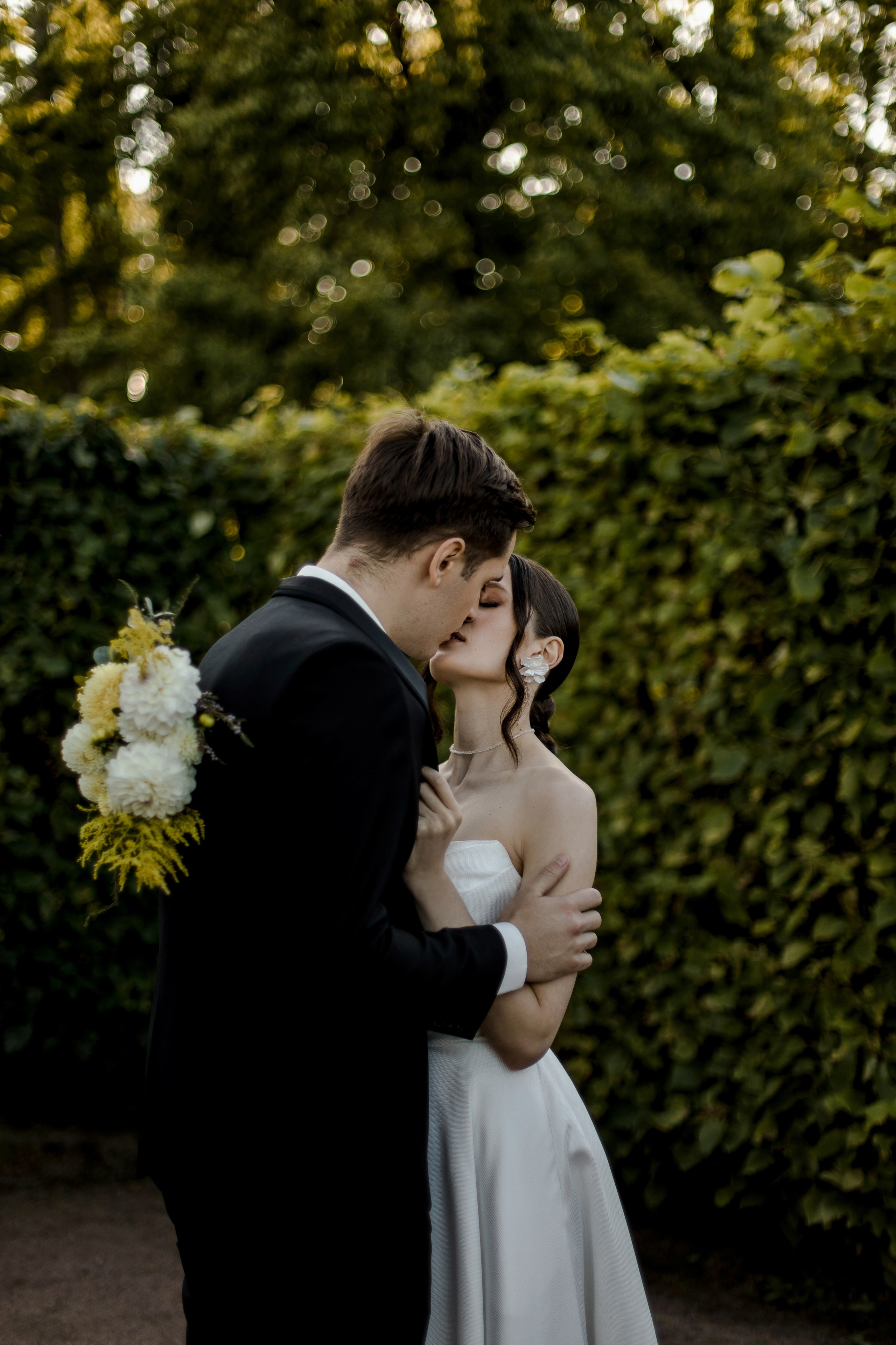 Свадебная прогулка в Ораниенбауме. Свадебный и портретный фотограф в Миассе Филиппенко Дарья