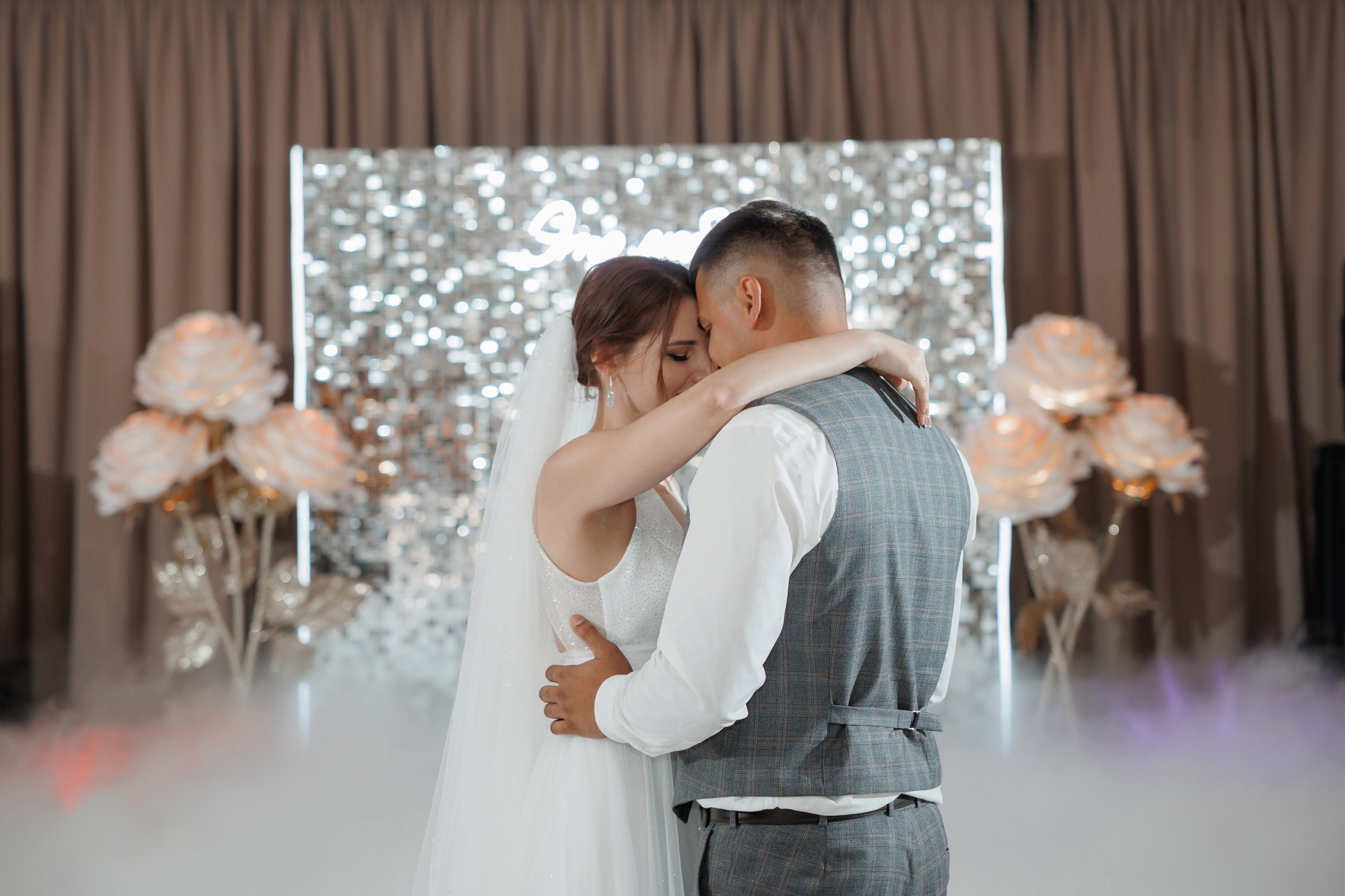 ЗАГС Бутово и Остафьево. Свадебный и репортажный фотограф (Москва, Королев и другие)