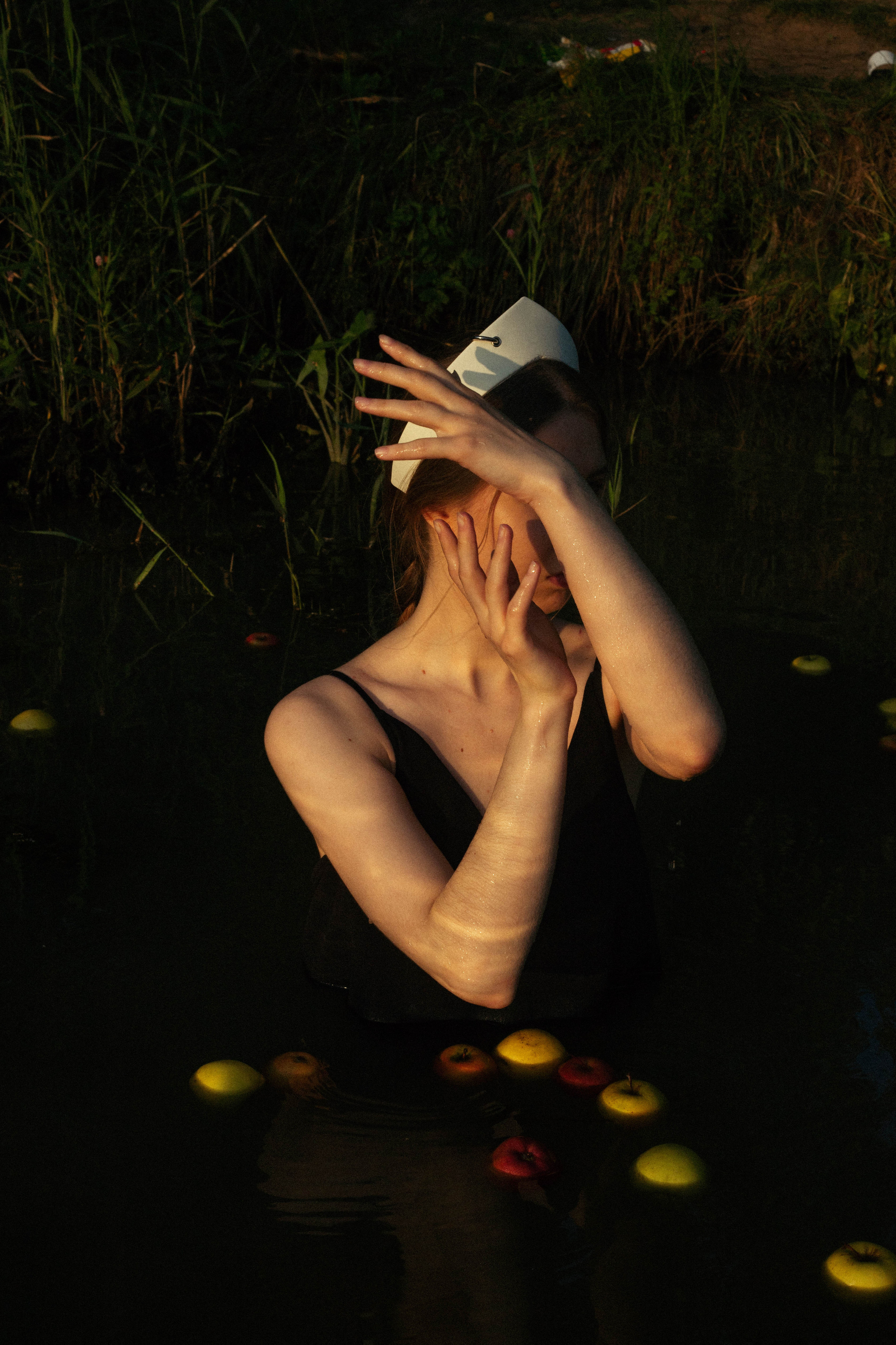 Яблонный. Портретный и Арт фотограф Москва, Санкт-Петербург, Тбилиси