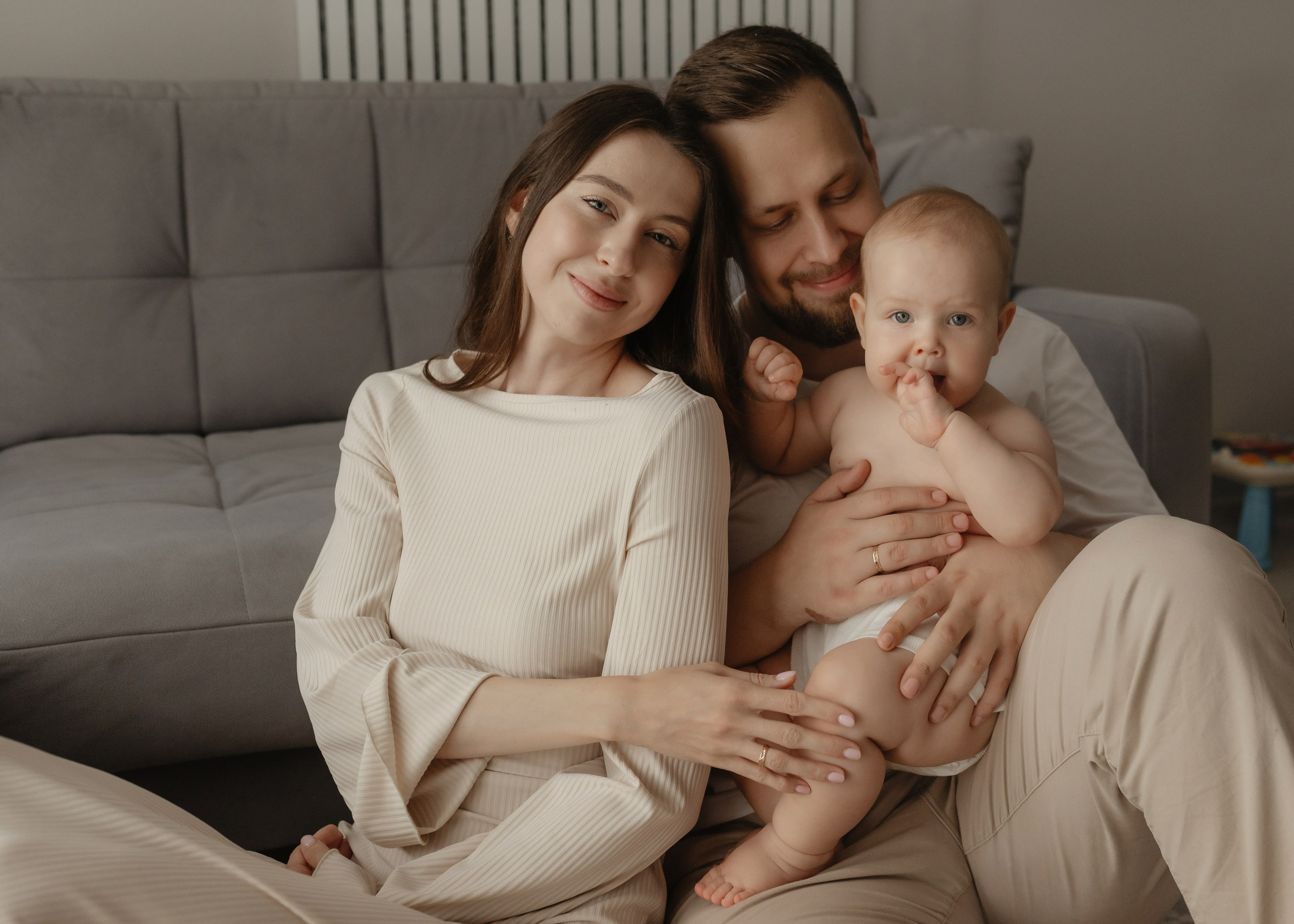 Семейная фотосессия дома. Семейный и портретный фотограф Нижний Новгород