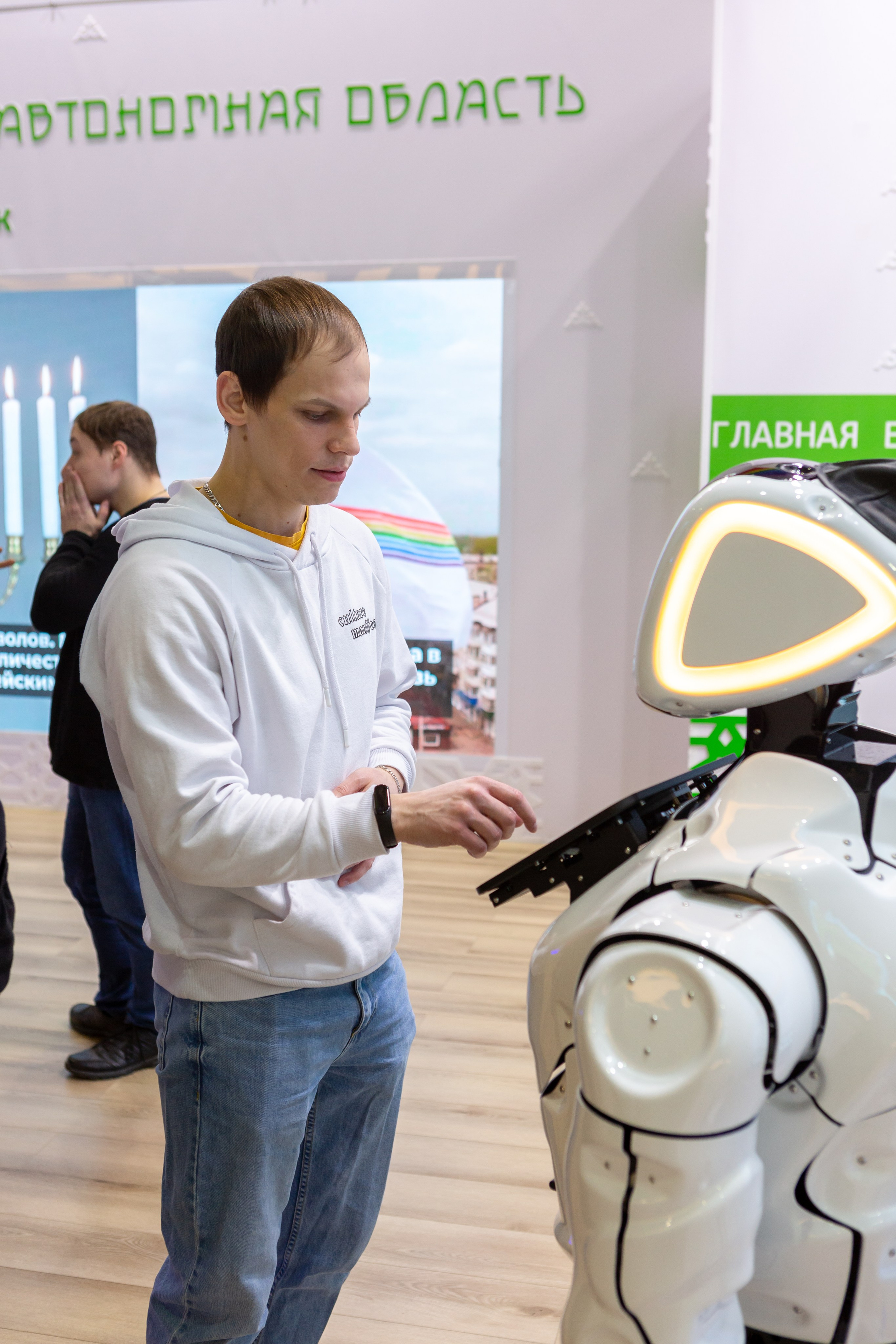 Игорь. Портретная фотосъемка на форуме Россия. Репортажный, семейный, свадебный, портретный фотограф