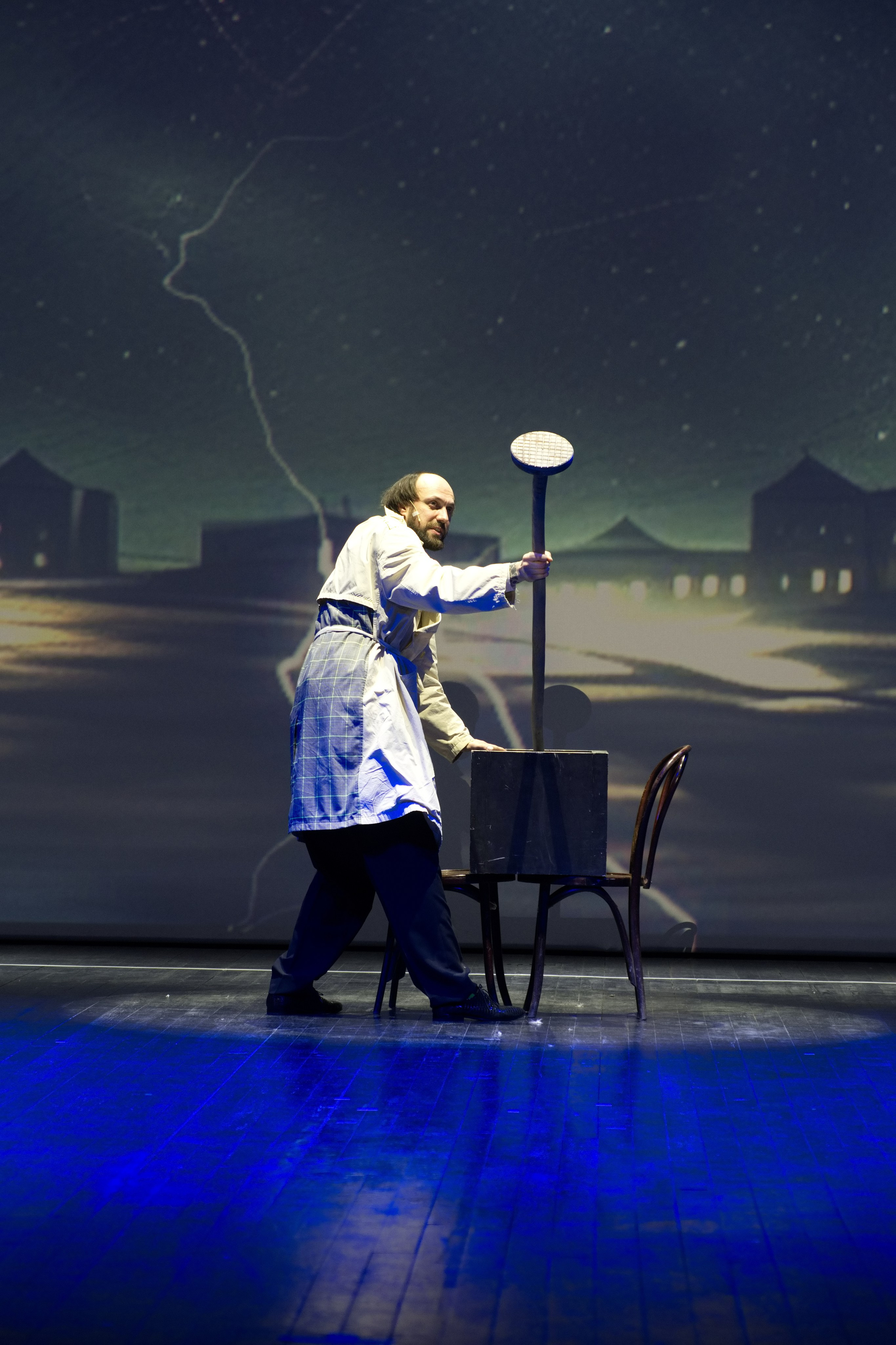 Театр И-Он, Мюнхгаузен. Семейный и детский фотограф Антон Зорин