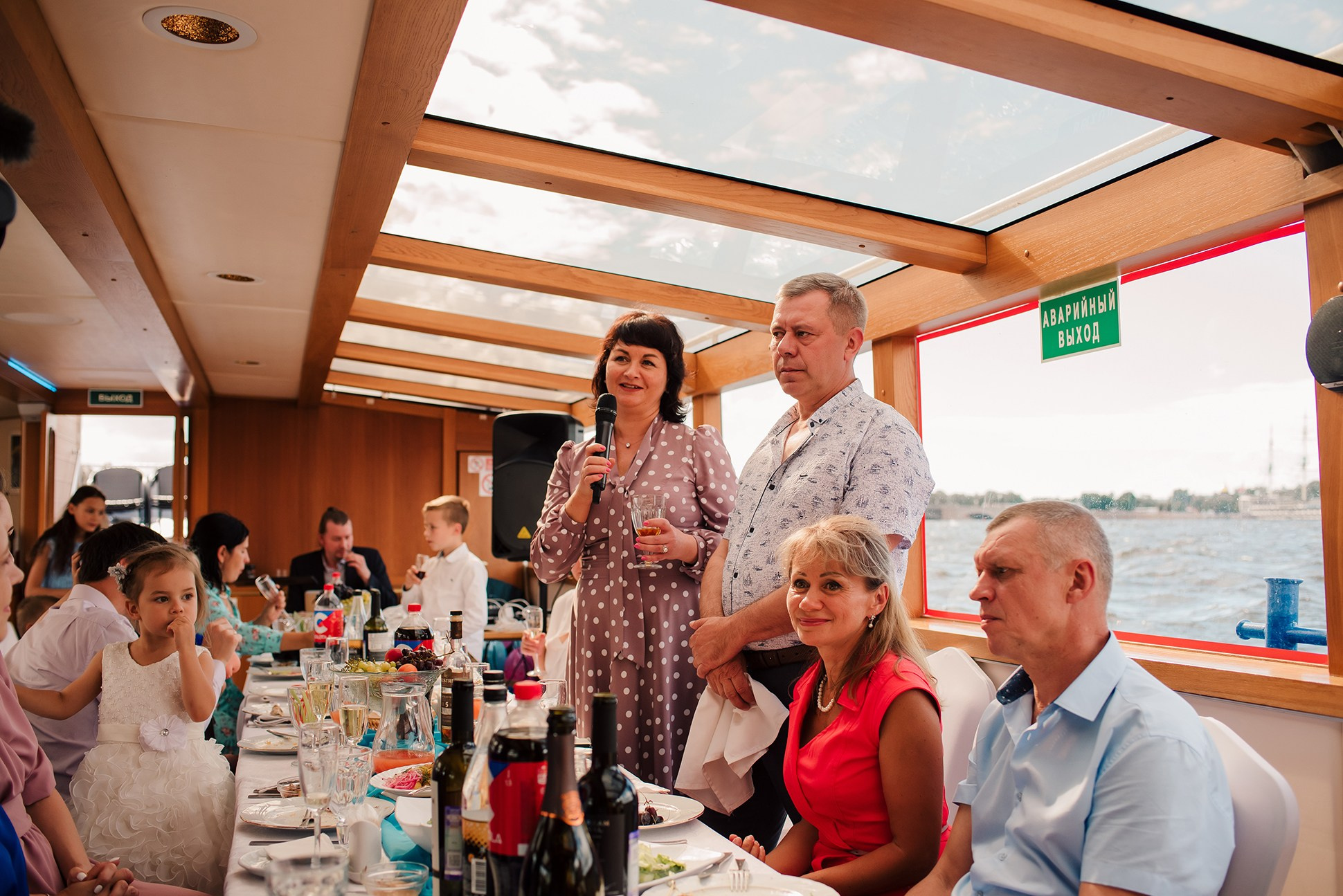 Юля и Андрей. Банкет на воде. Семейный и Свадебный фотограф. Санкт-Петербург. Пушкин