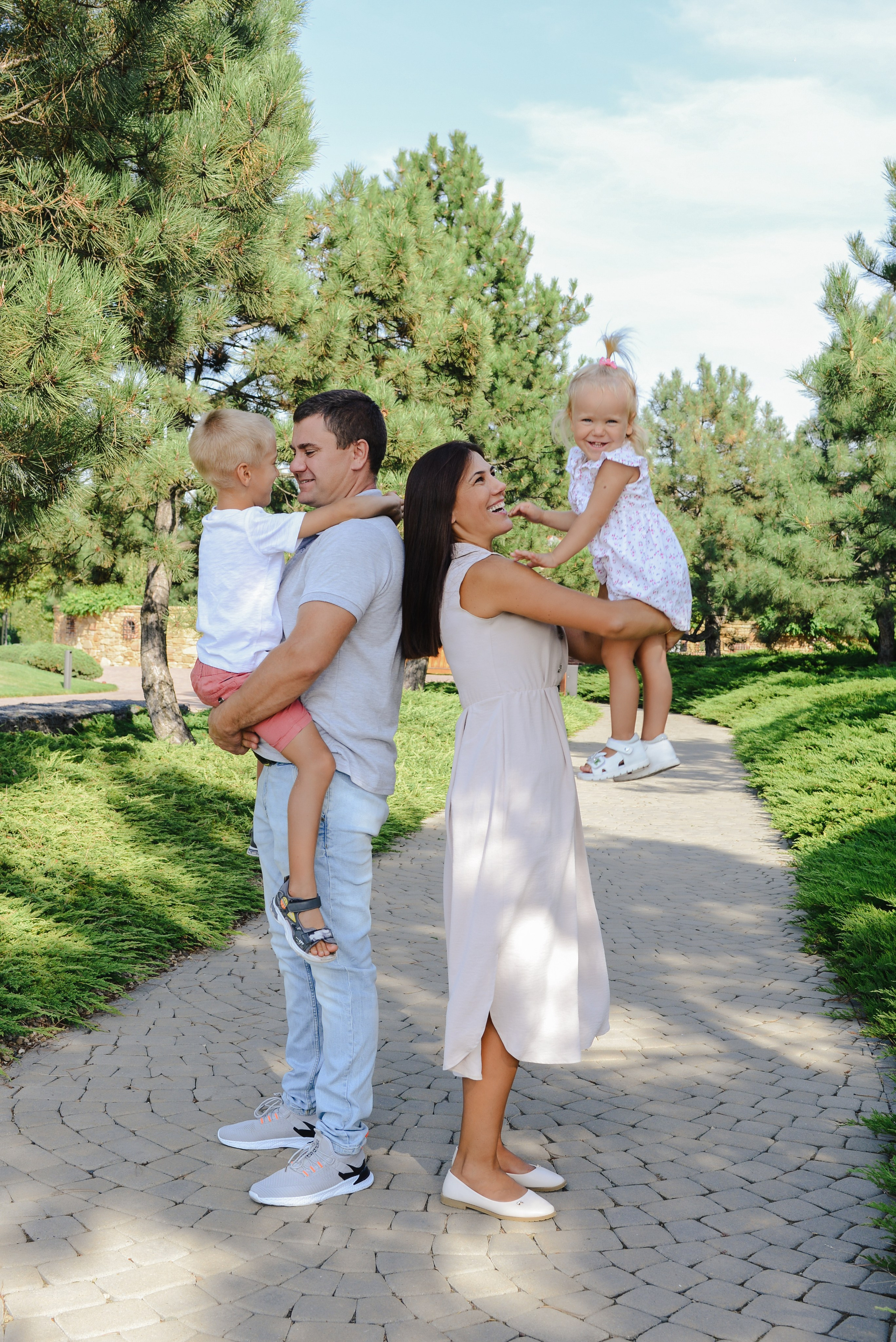 Прогулочная. Фотограф Ярута Оксана / Ростов-на-Дону