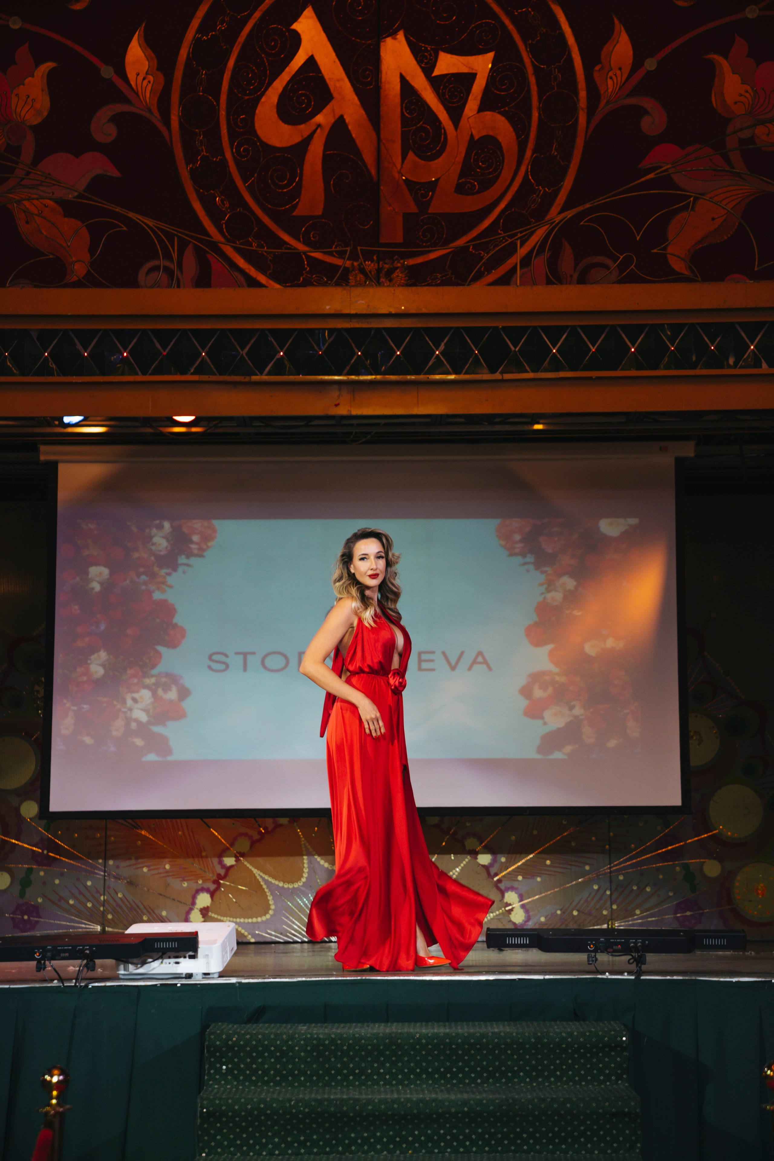 Ресторан Ярь / День рождение QR. Свадебный фотограф в Москве Кристина Чехова