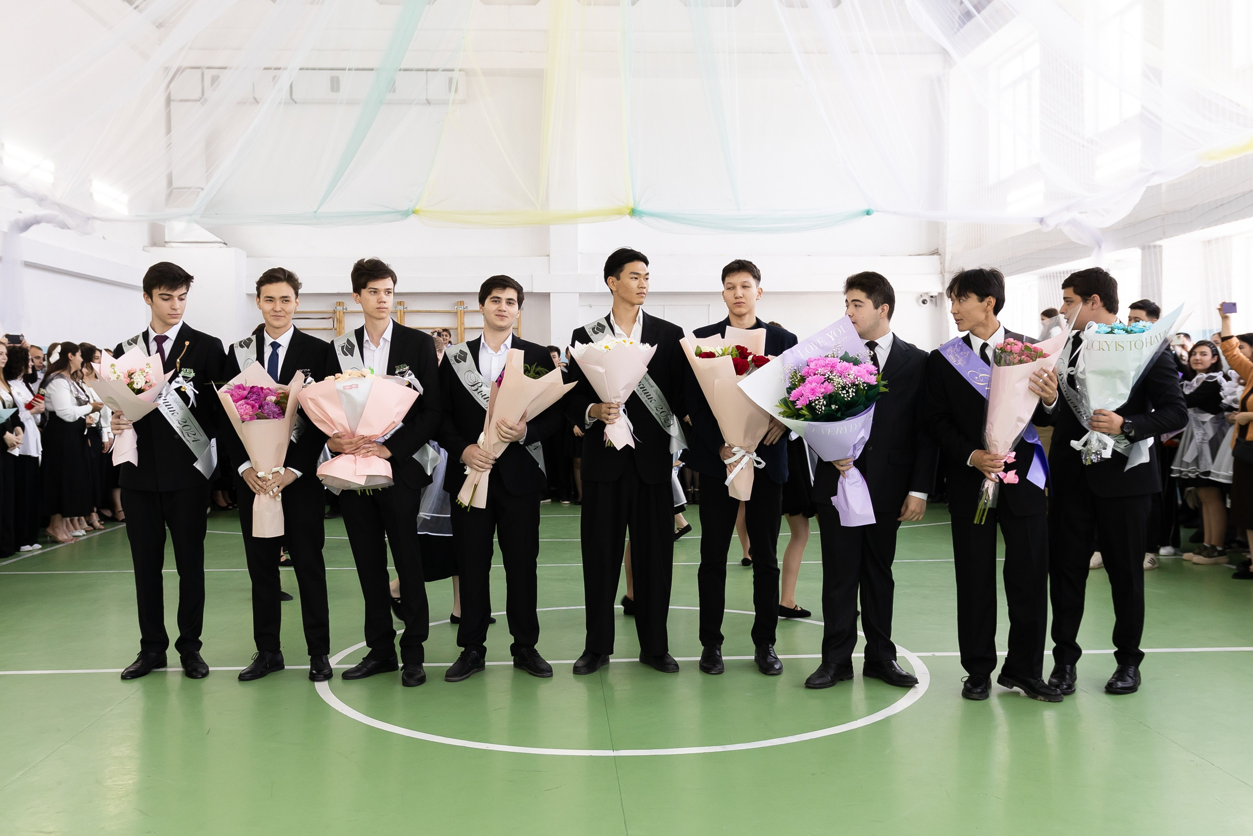 Вручениe | Линейка. Фото и видеосъемка в Алматы