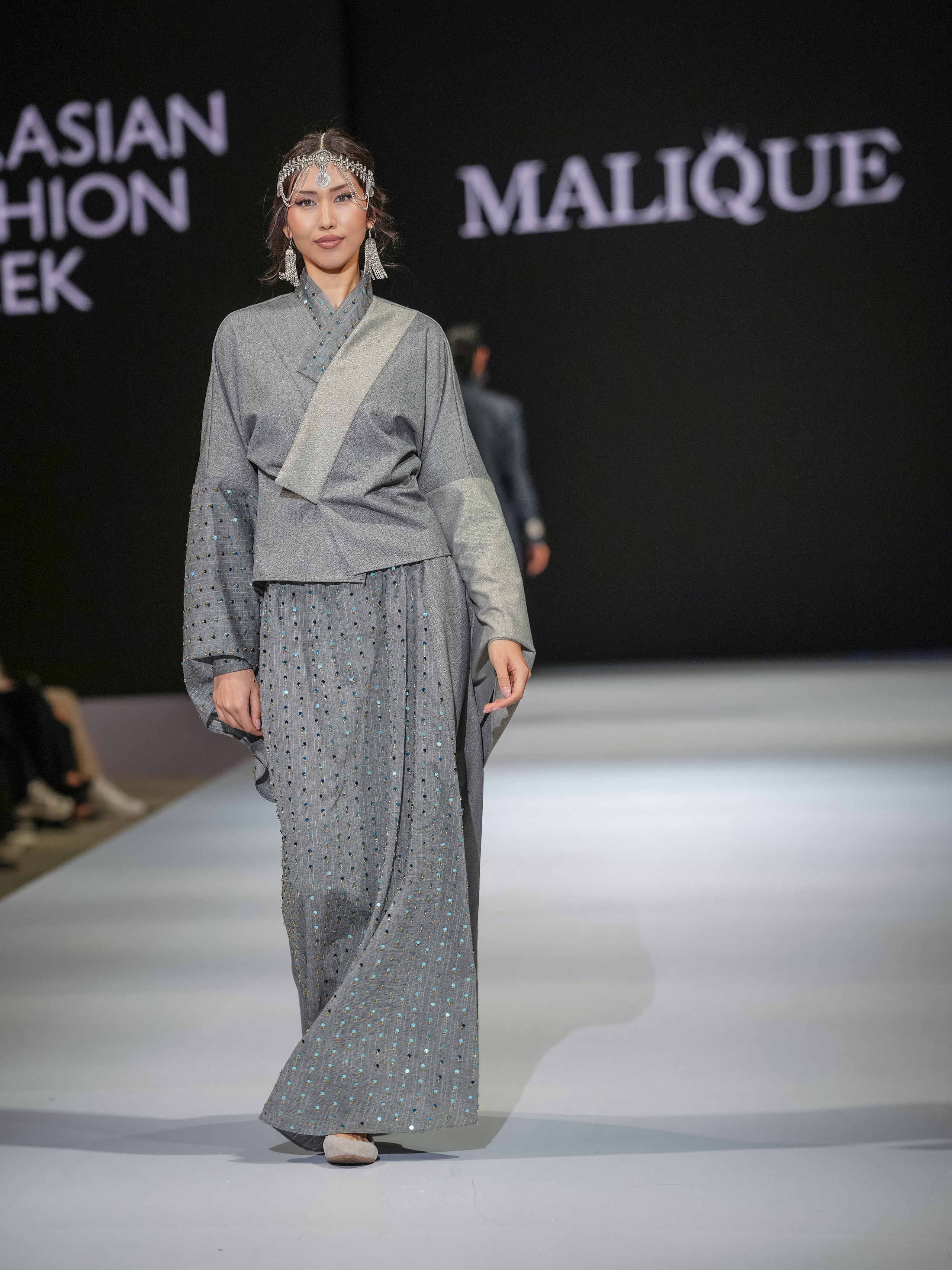 EURASIAN FASHION WEEK Malique. Сайт Алматинского НЮ АРТ, будуар и фэшн фотографа Дениса Карпенко
