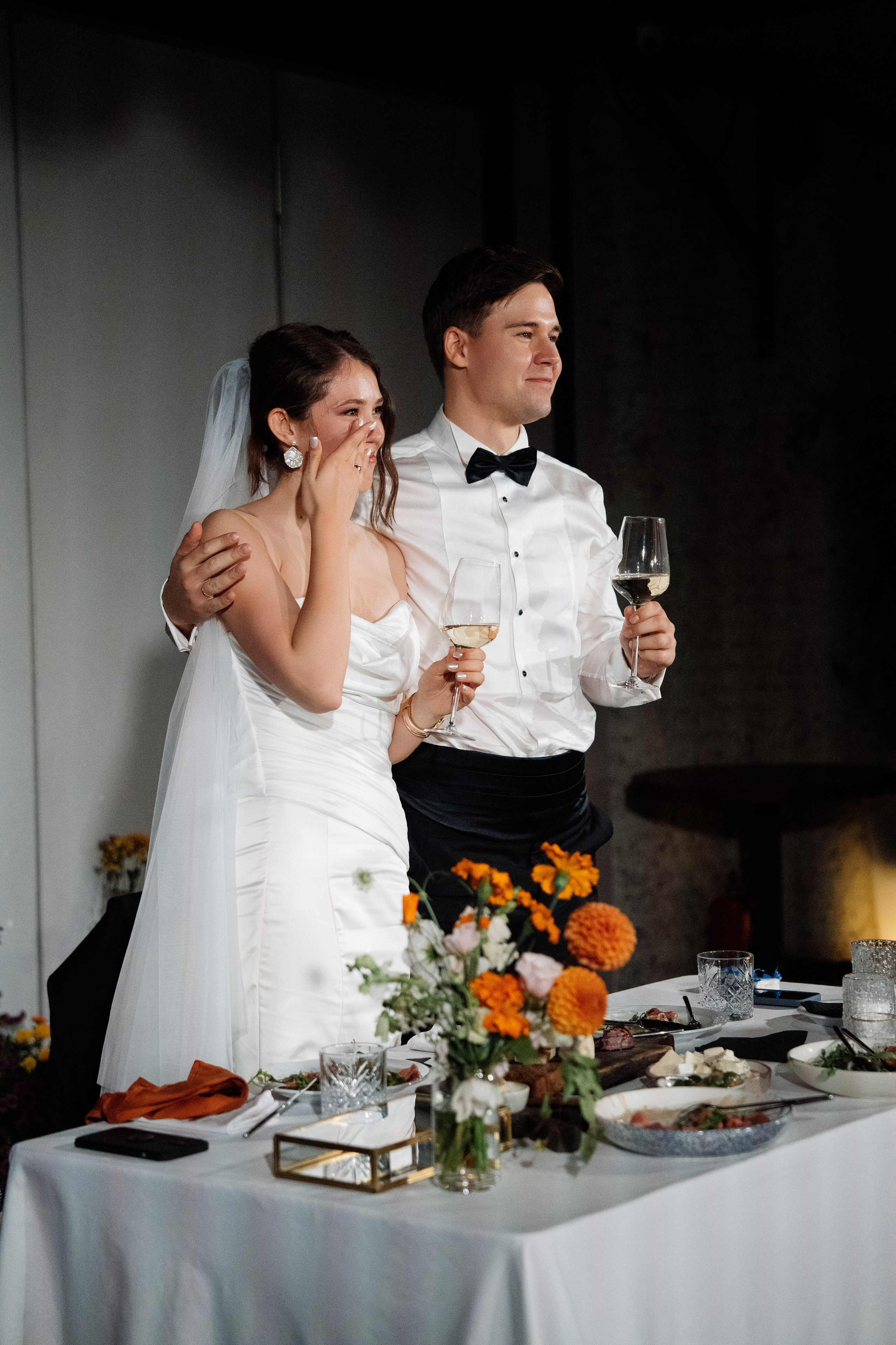 Оранжевая свадьба в гребешках. Свадебный фотограф организатор в Санкт-Петербурге Ассоль Опарина