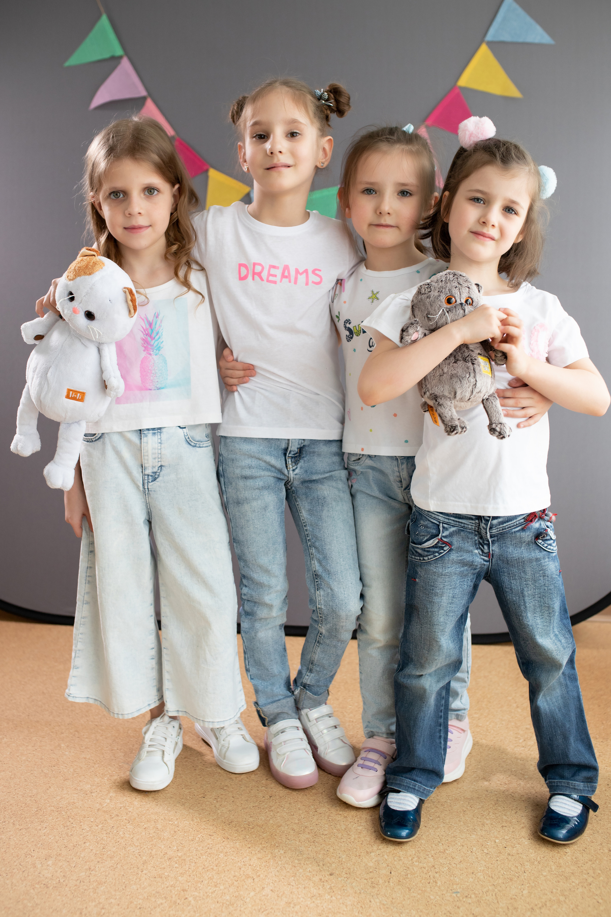 Пример фотосессии в детском саду для выпускного альбома. Выпускные альбомы для школ и детских садов — фотокниги и виньетки