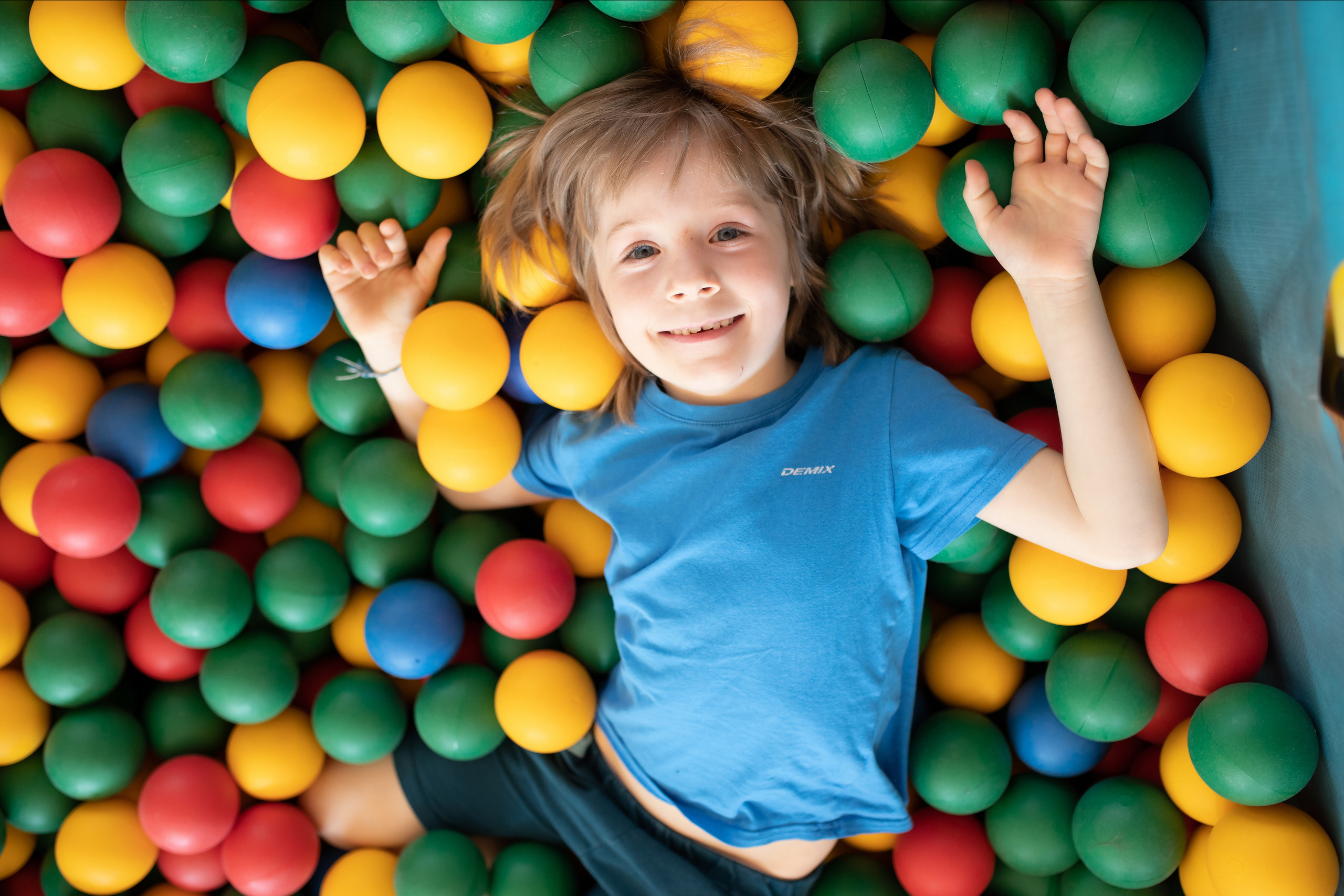 Пример фотосессии в детском саду для выпускного альбома. Выпускные альбомы для школ и детских садов — фотокниги и виньетки