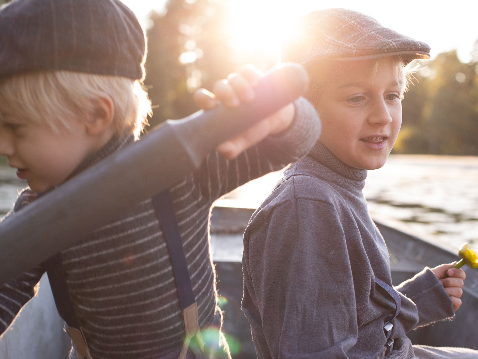 Парни в лодке. Семейный фотограф в Санкт-Петербурге Ирина Иванова