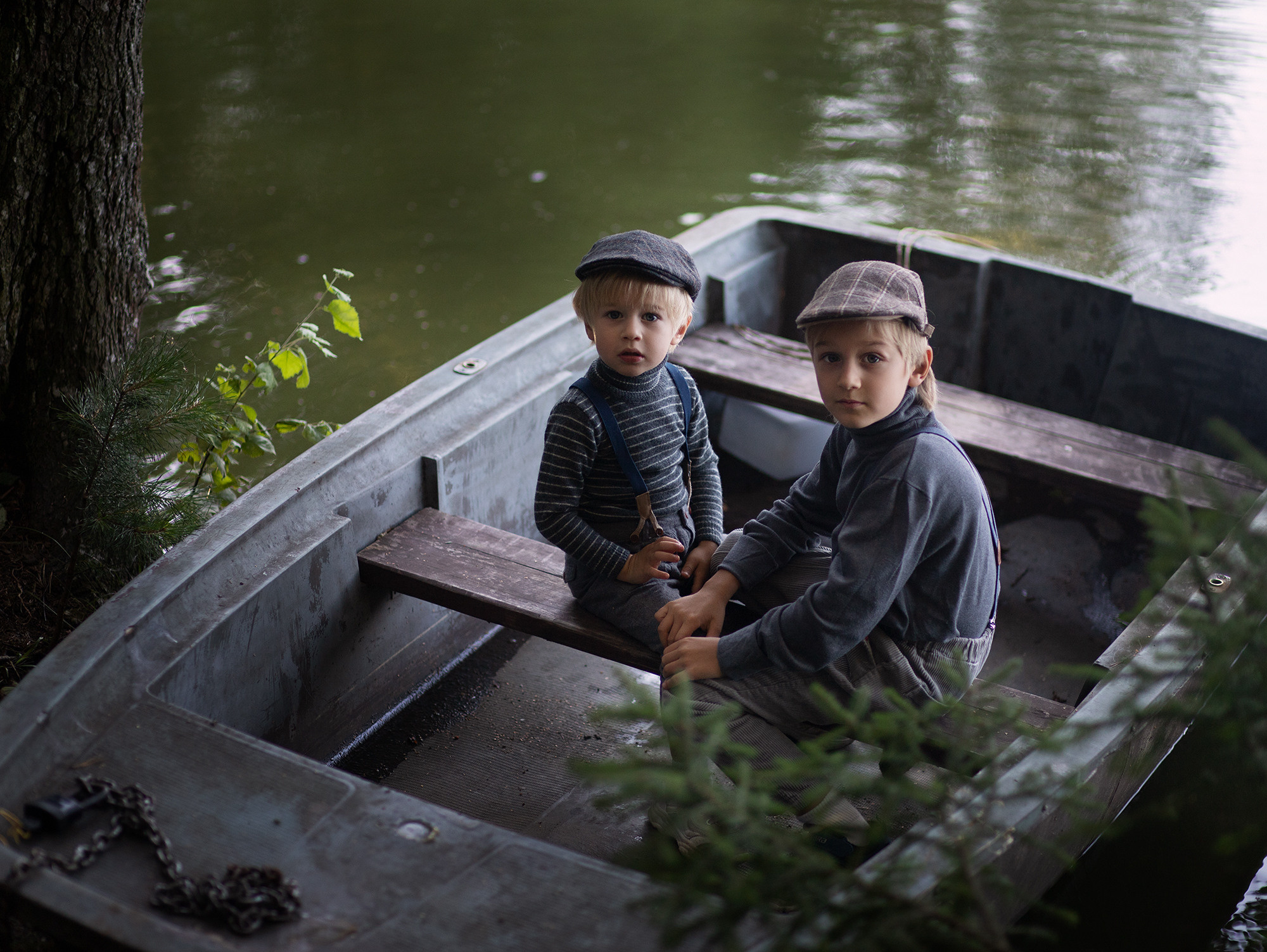 Парни в лодке. Семейный фотограф в Санкт-Петербурге Ирина Иванова