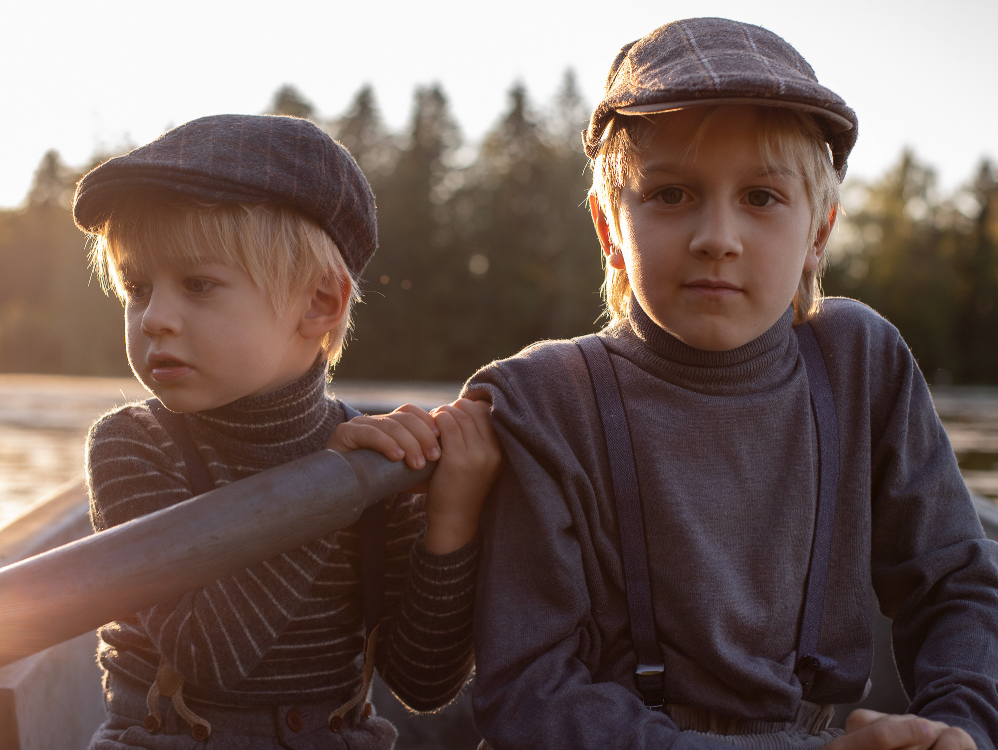 Парни в лодке. Семейный фотограф в Санкт-Петербурге Ирина Иванова