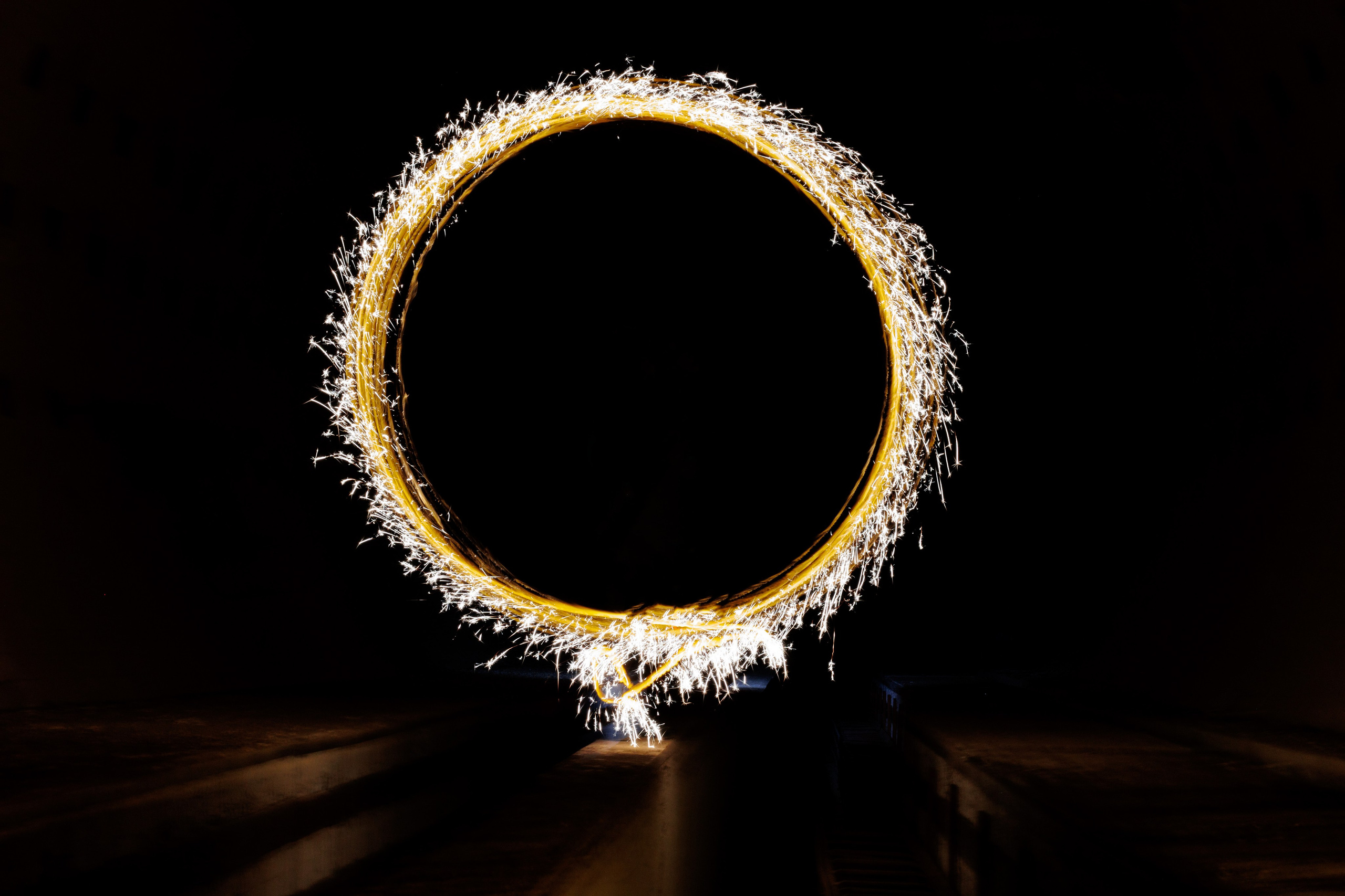 Светошоу и фризлайт. Фотограф в Санкт-Петербурге и Москве Макс Спектор