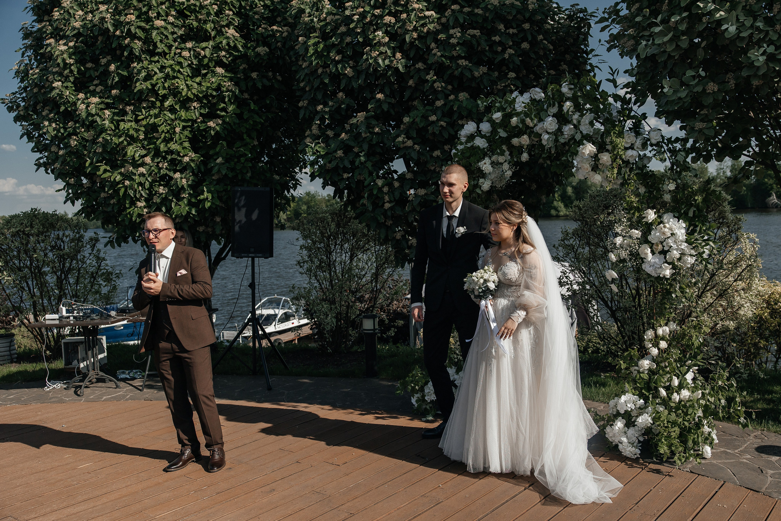 Выездная церемония в Капитан Клуб Жуковский. Свадебный фотограф в Москве Дарья Олендарёва
