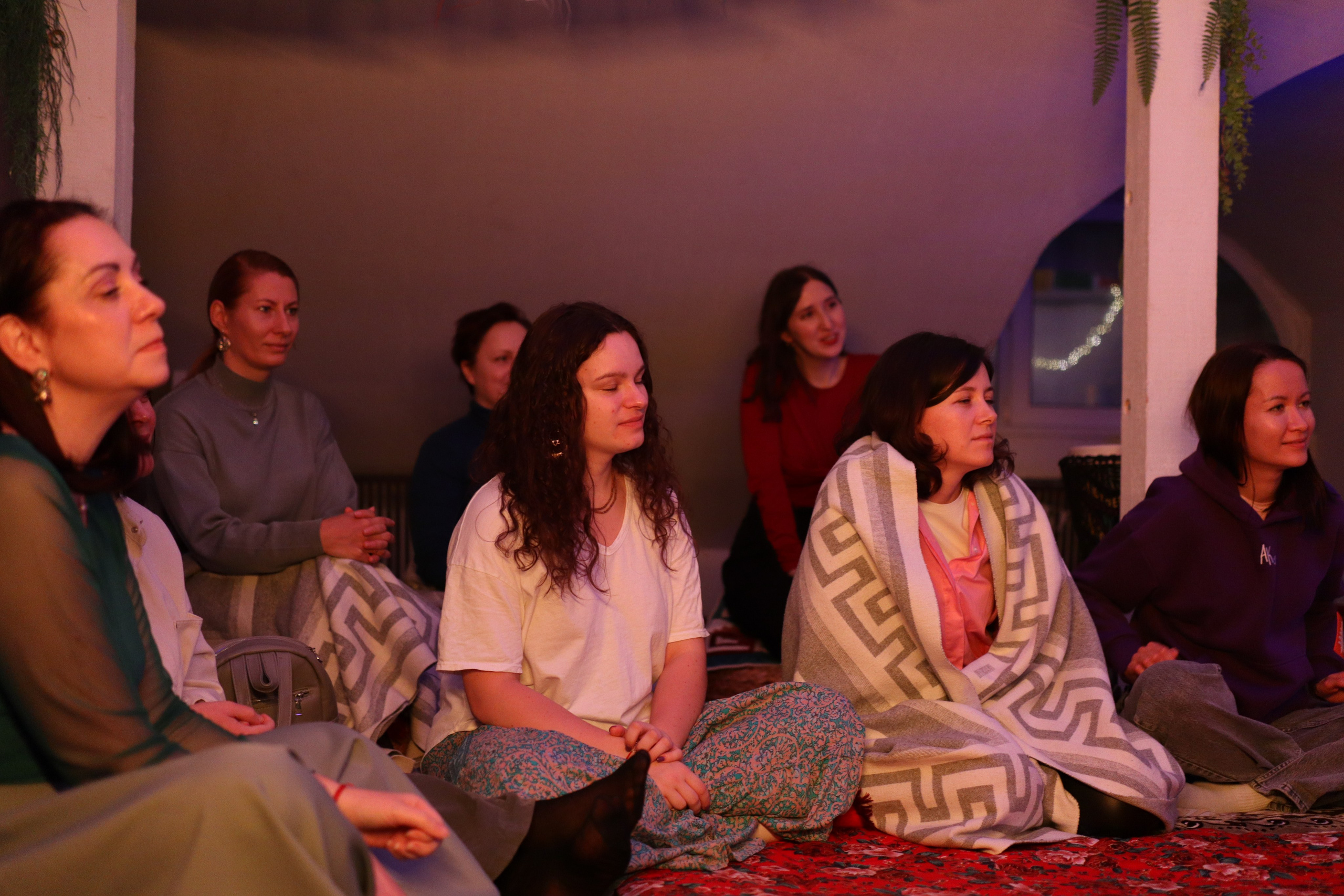 Bhakti Mantra. Photo Ninja