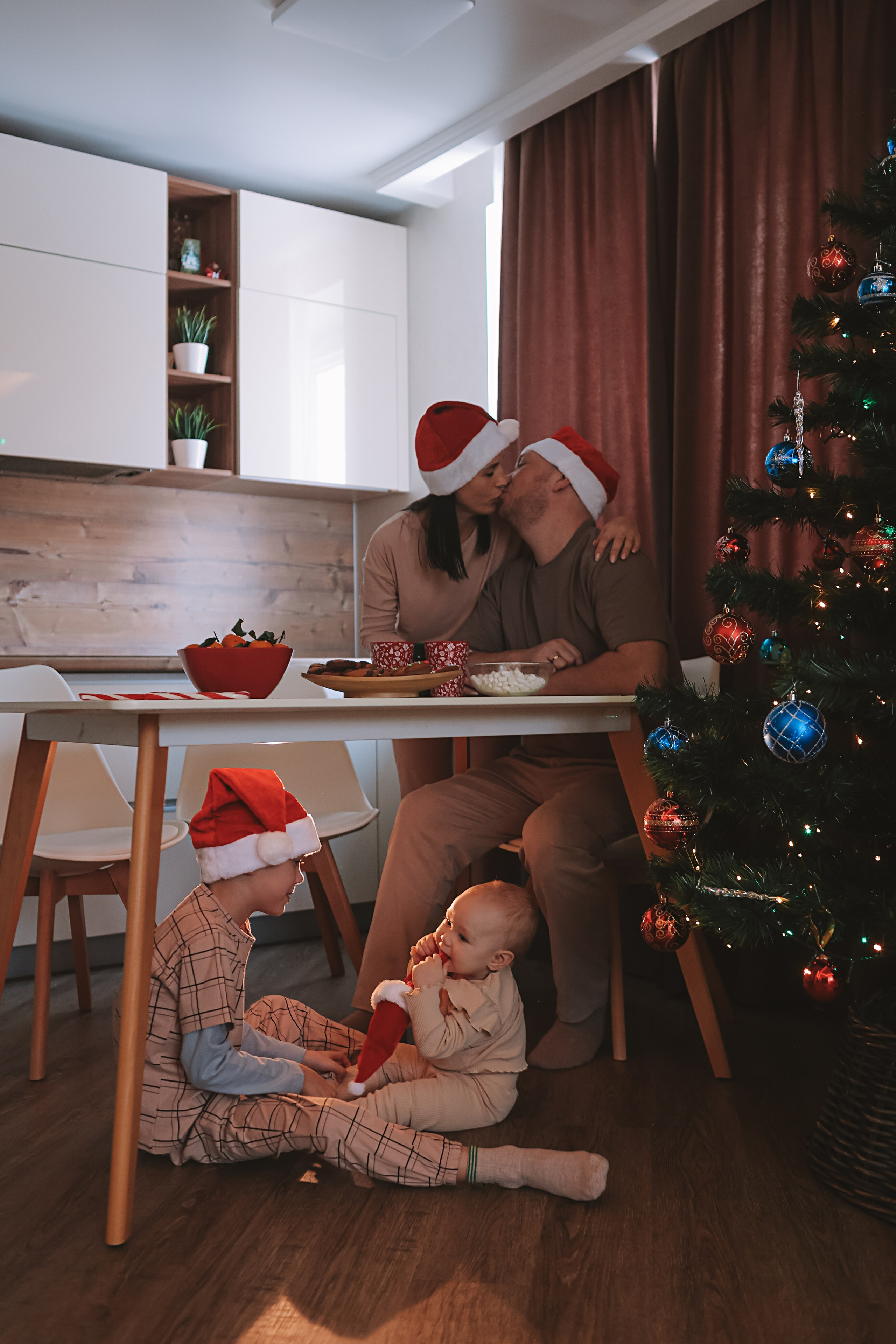 Дома. Семейный фотограф Тюмень, фотограф на роды Салмина Мария