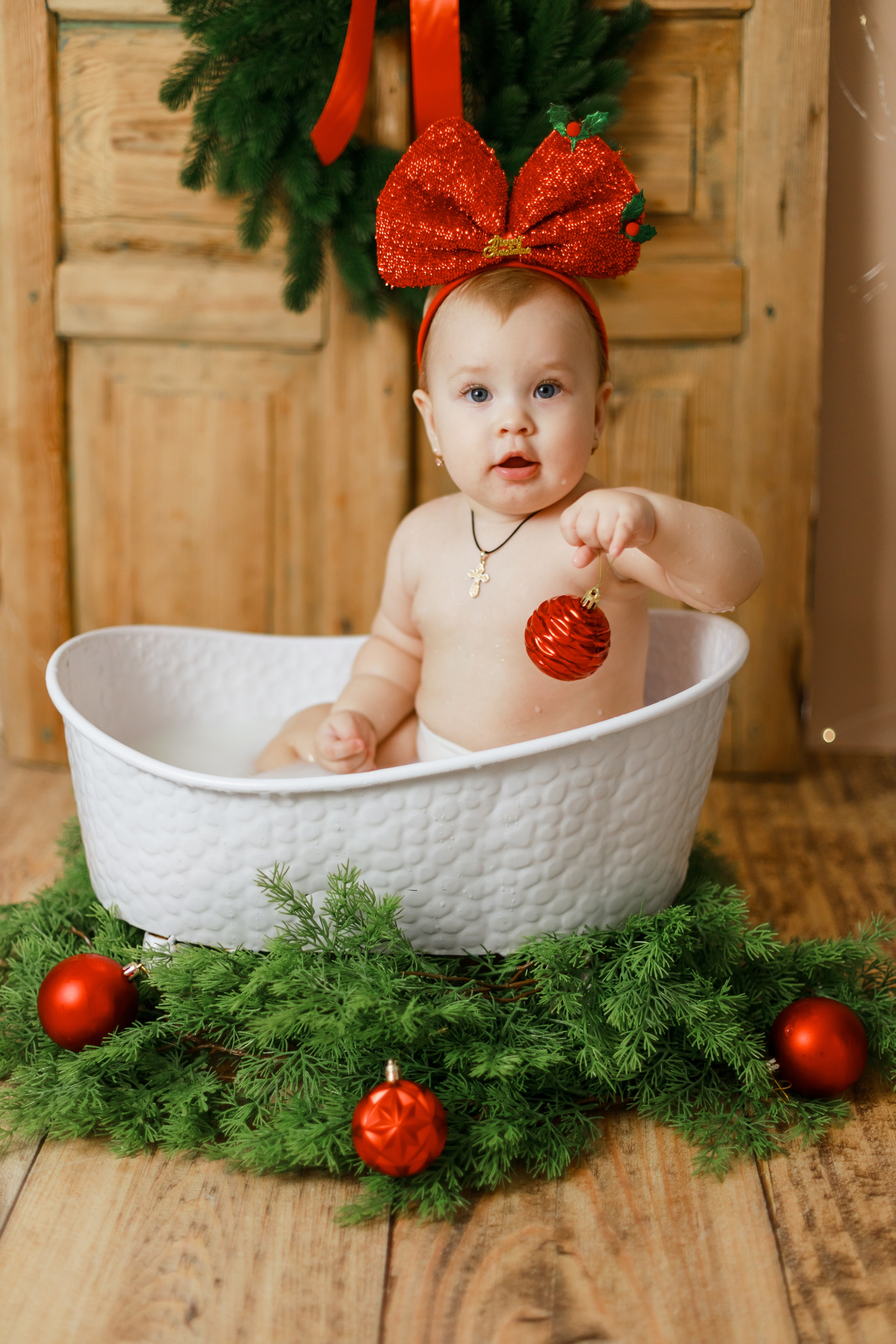 Фотосессия годика с купанием  в вваночке