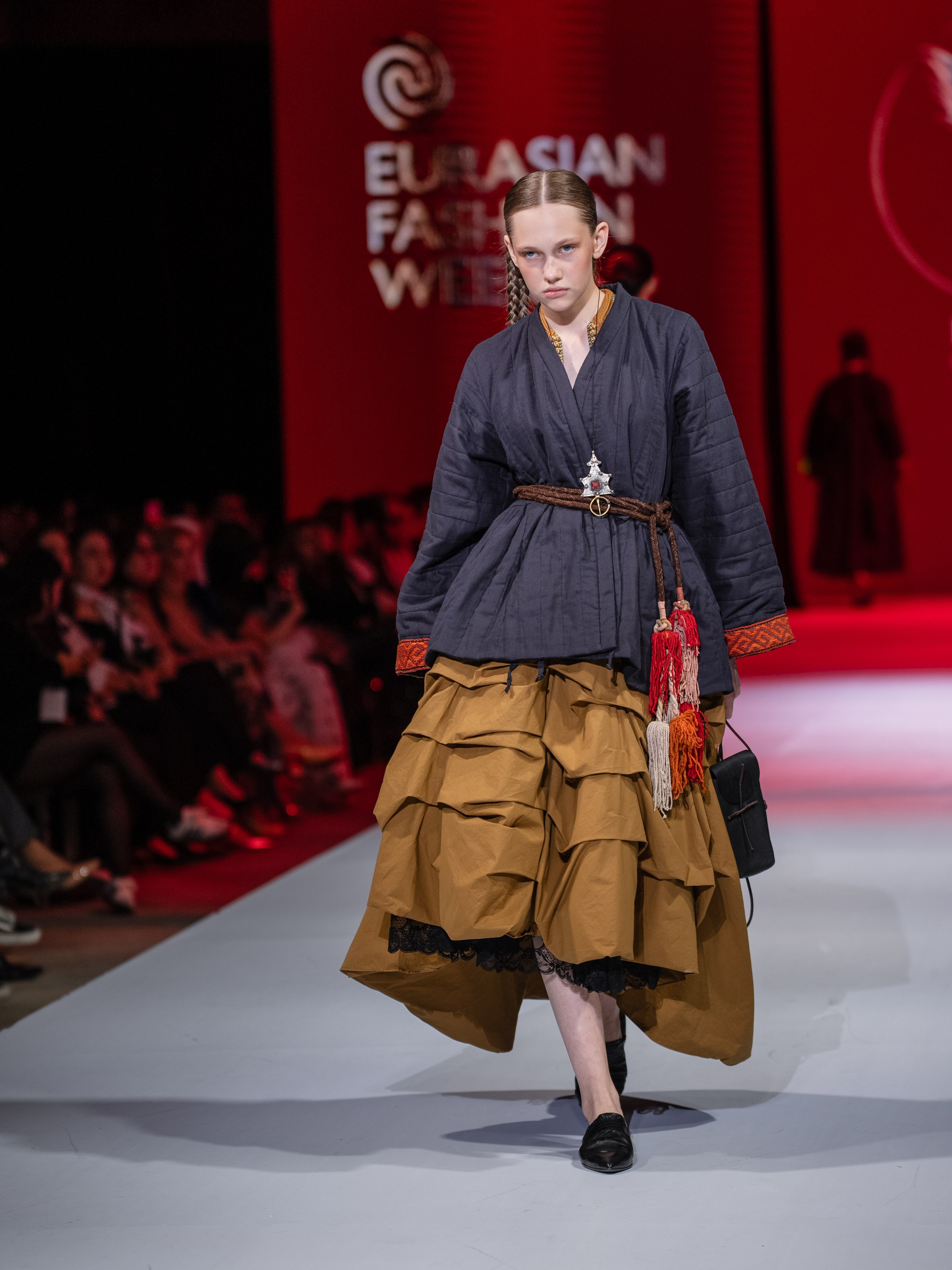 EURASIAN FASHION WEEK Reberth. Сайт Алматинского НЮ АРТ, будуар и фэшн фотографа Дениса Карпенко