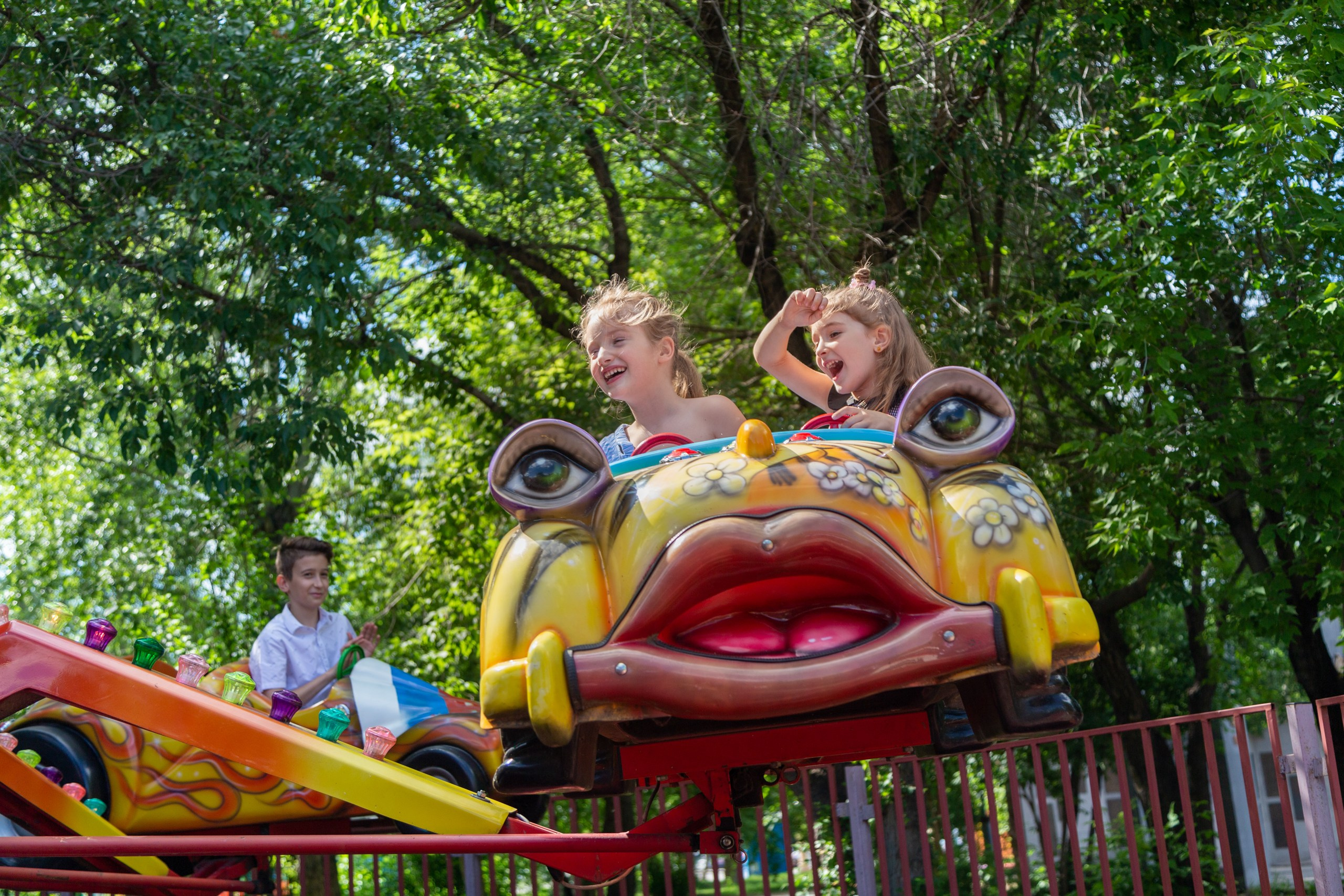Парк Троя, г. Красноярск, аттракционы. Интерьерный фотограф и ретушер в Красноярске Денис Антропов