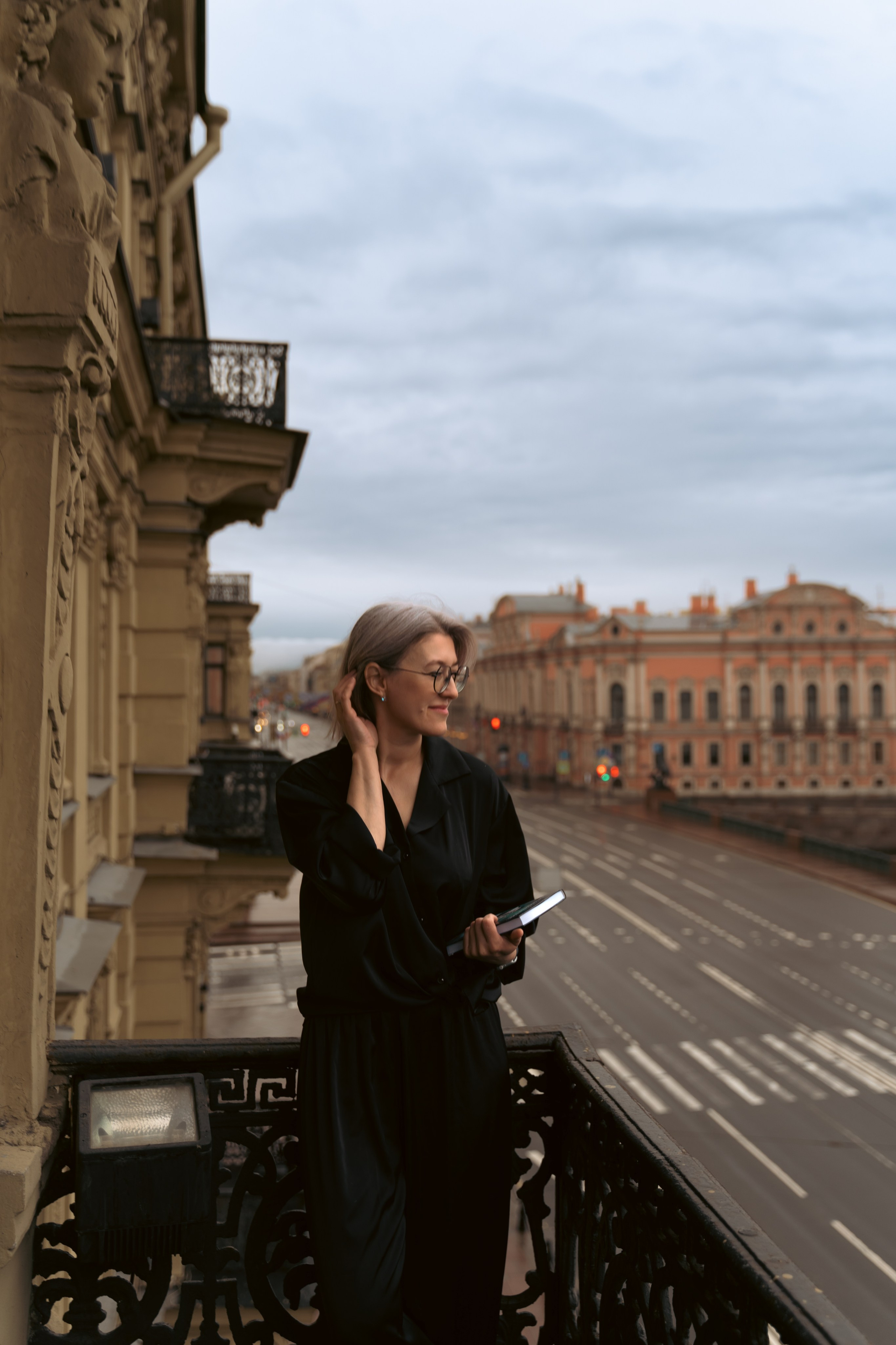 Таня и её семья 🤍 Она улыбнулась, и мне показалось, что весь мир стал светлее. — Эрих Мария Ремарк. Лайфстайл фотограф в Санкт-Петербурге — Наташа Шмидт