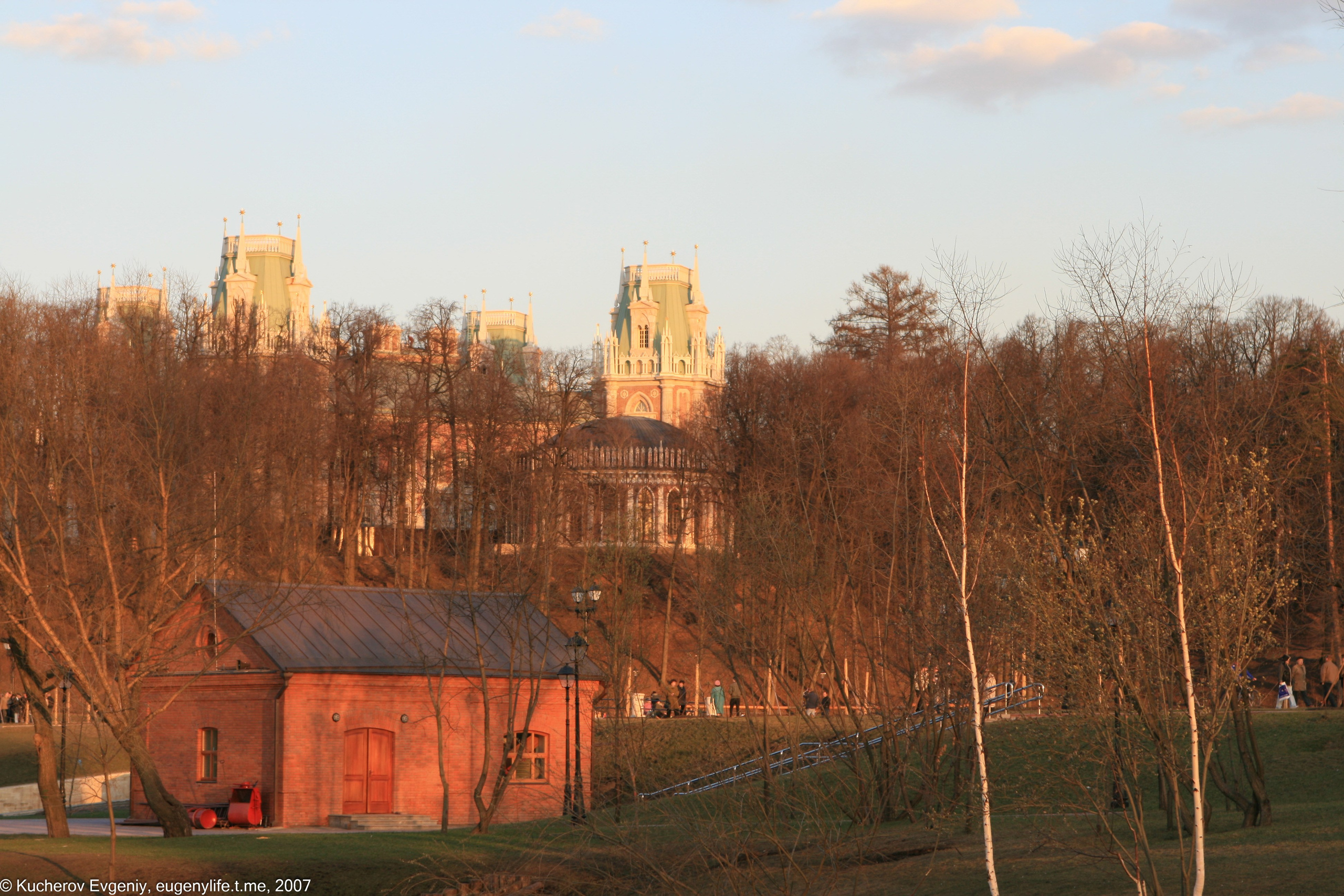 Апрель 2007. Царицыно. Кучеров Евгений. Фотограф