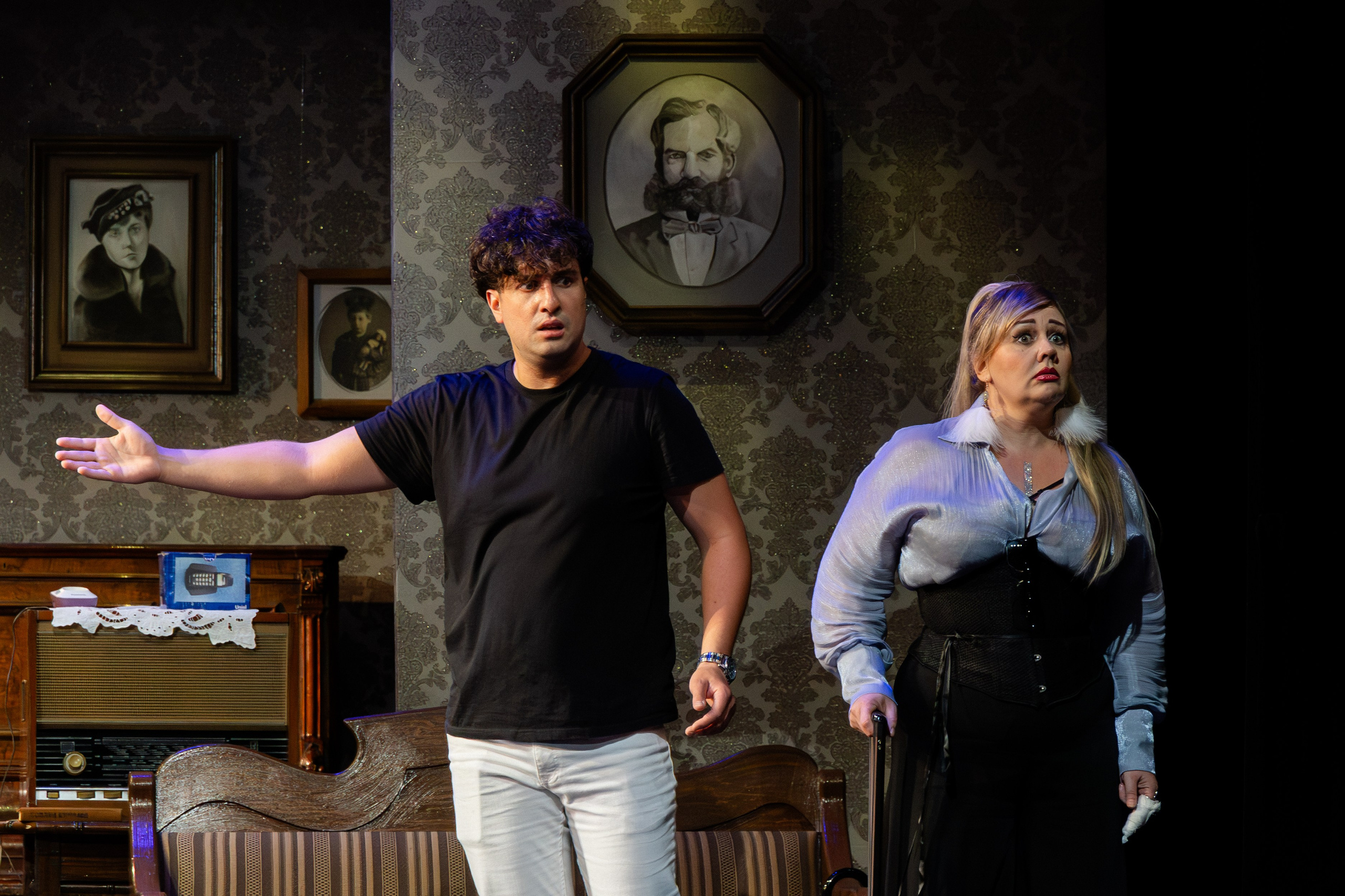 Театр Юного Зрителя «Отчаянные Тетки». Фотограф Марк Файзулин