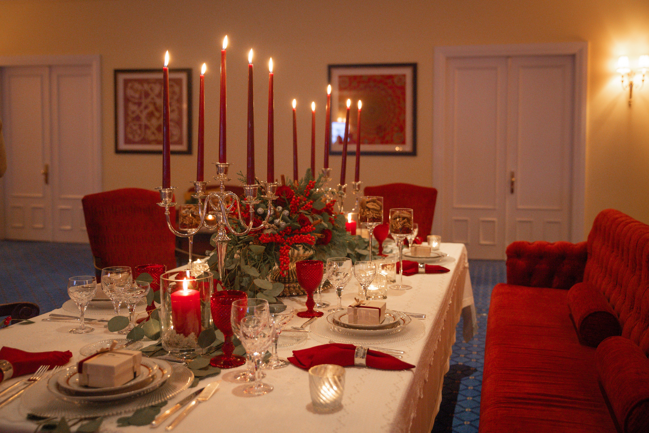 EUGÉNIO CAMPOS IN YEATMAN. Anastasiia Antoniuk portrait, family and couple photographer, Portugal