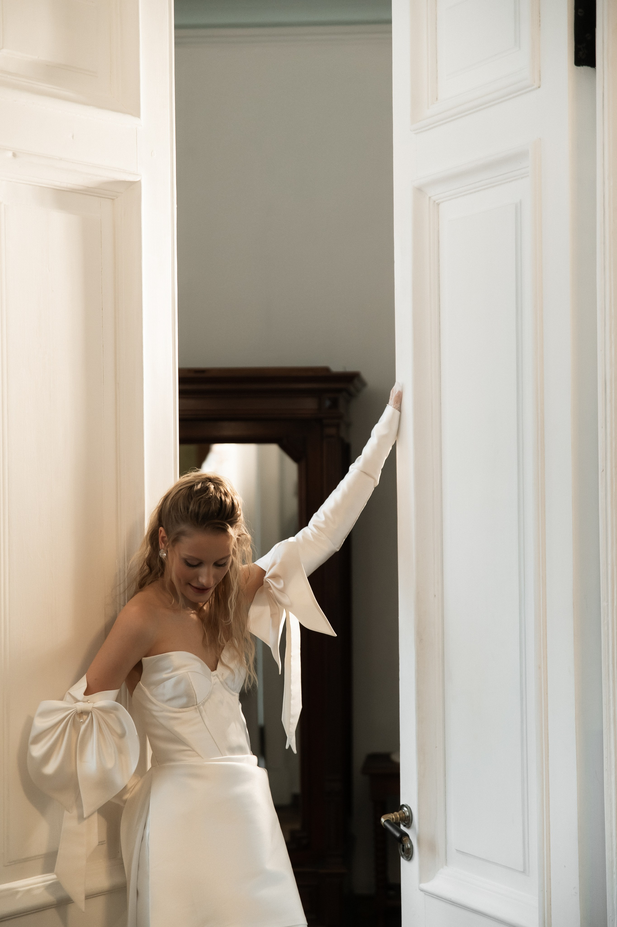 Свадебная съемка в исторической квартире на Чистых прудах. Ярослава Ерина — свадебный фотограф в Москве