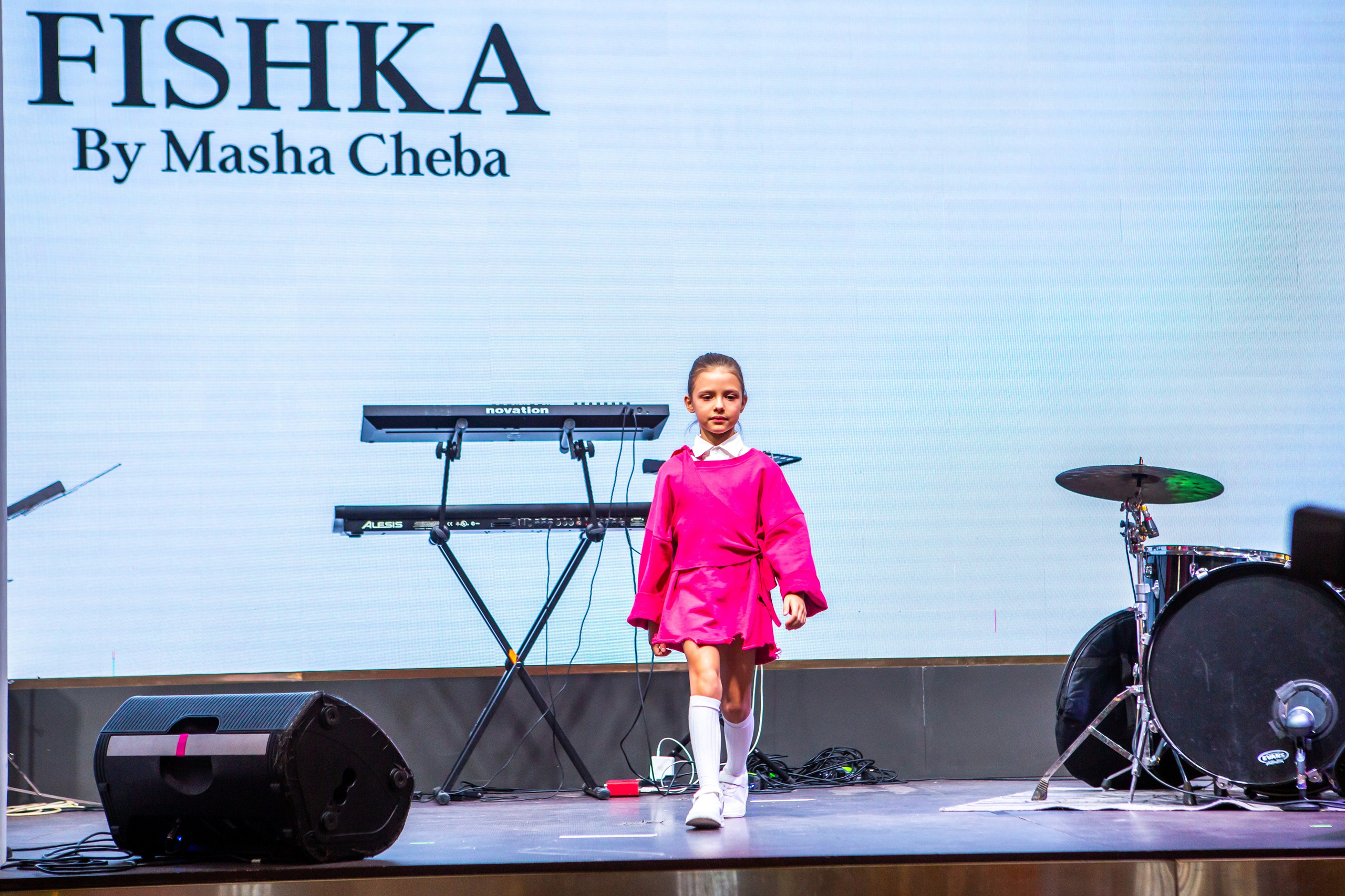 Показ-концерт детского модельного агентства SAYMYNAME. Репортажный, семейный, свадебный, портретный фотограф