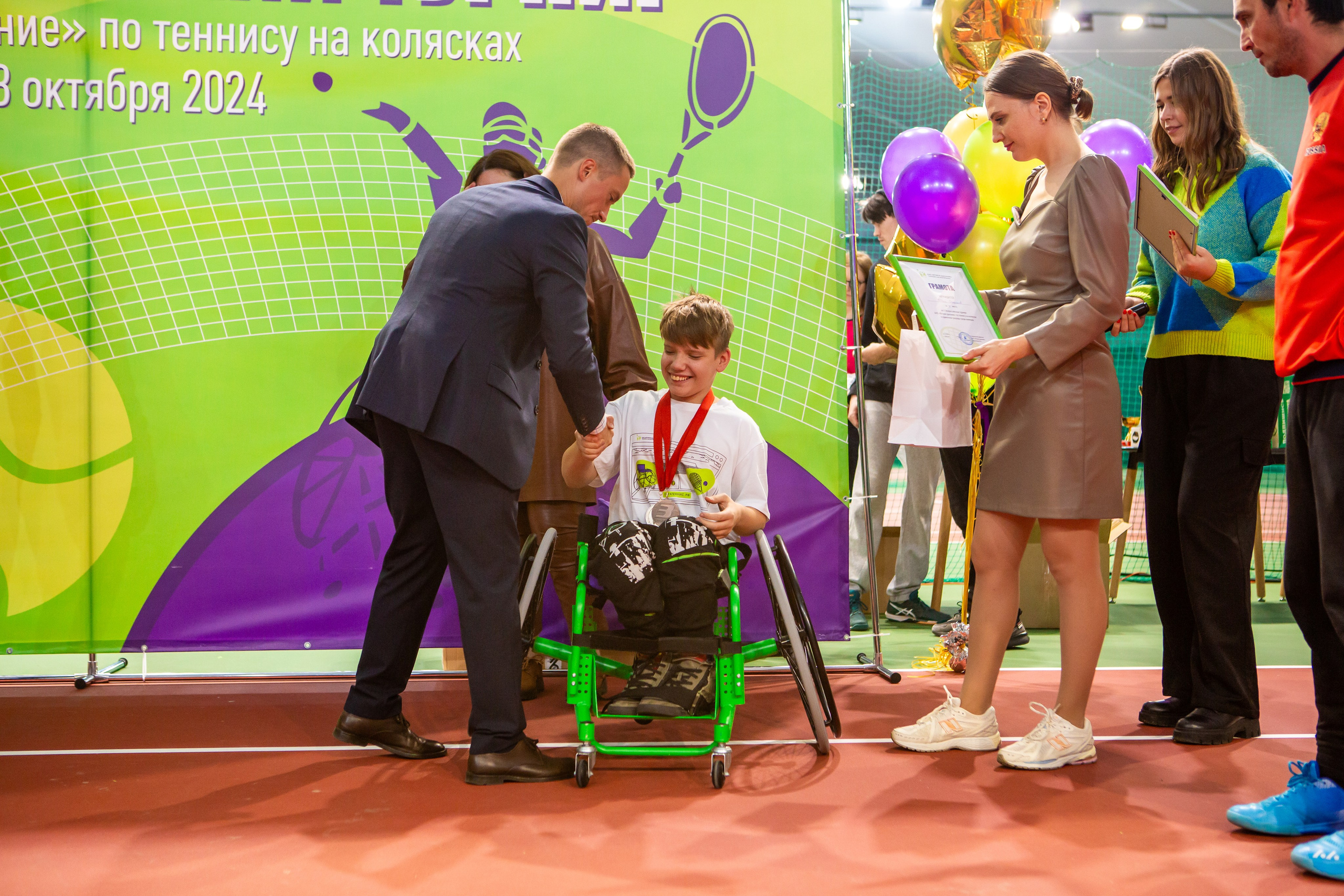 Турнир по теннису на колясках. Репортажный, семейный, свадебный, портретный фотограф