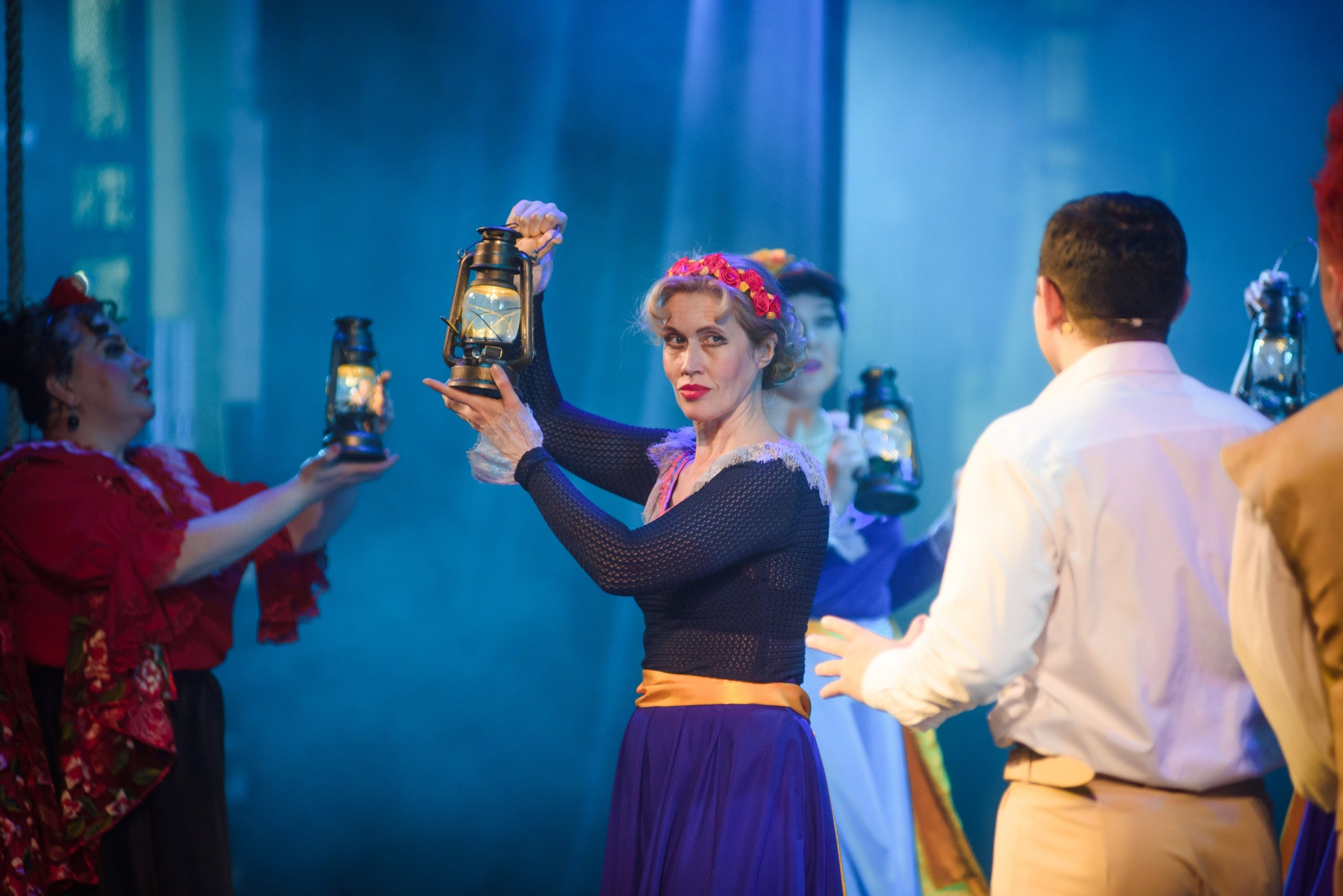 Человек-амфибия | Алтайский музыкальный театр