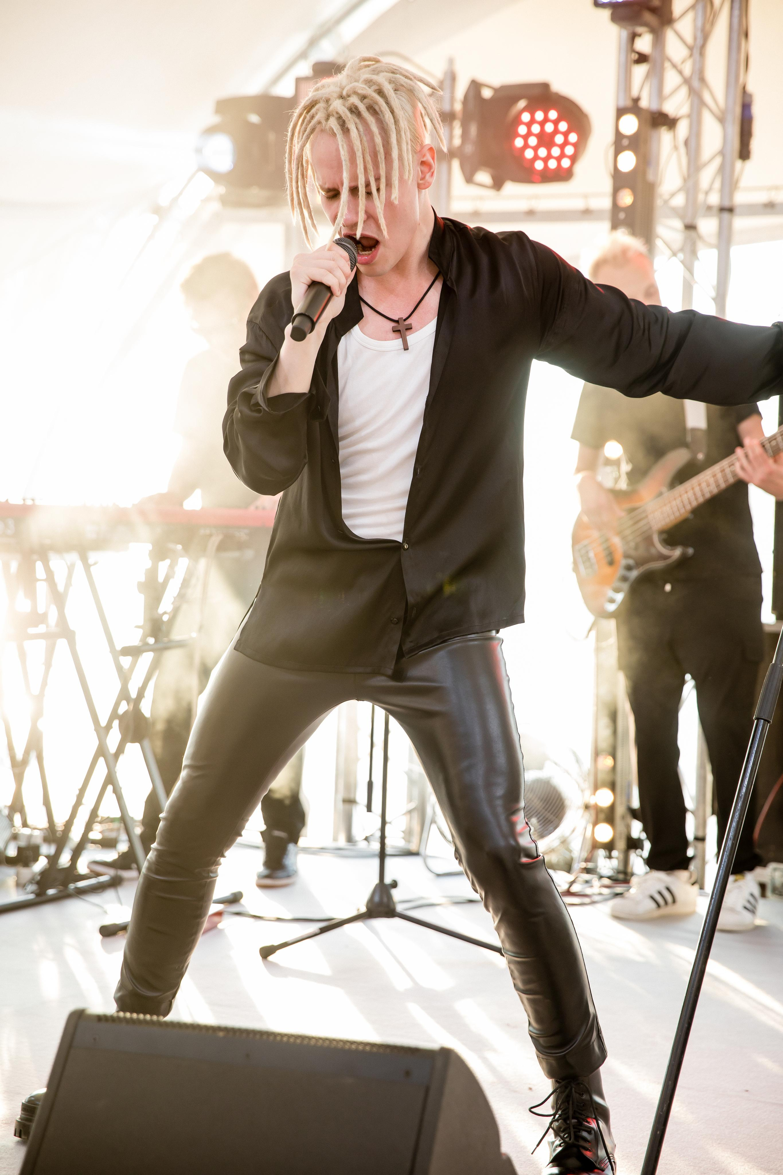 Супер Юбилей на берегу реки. Репортажной и Свадебный фотограф Слава Цесарь