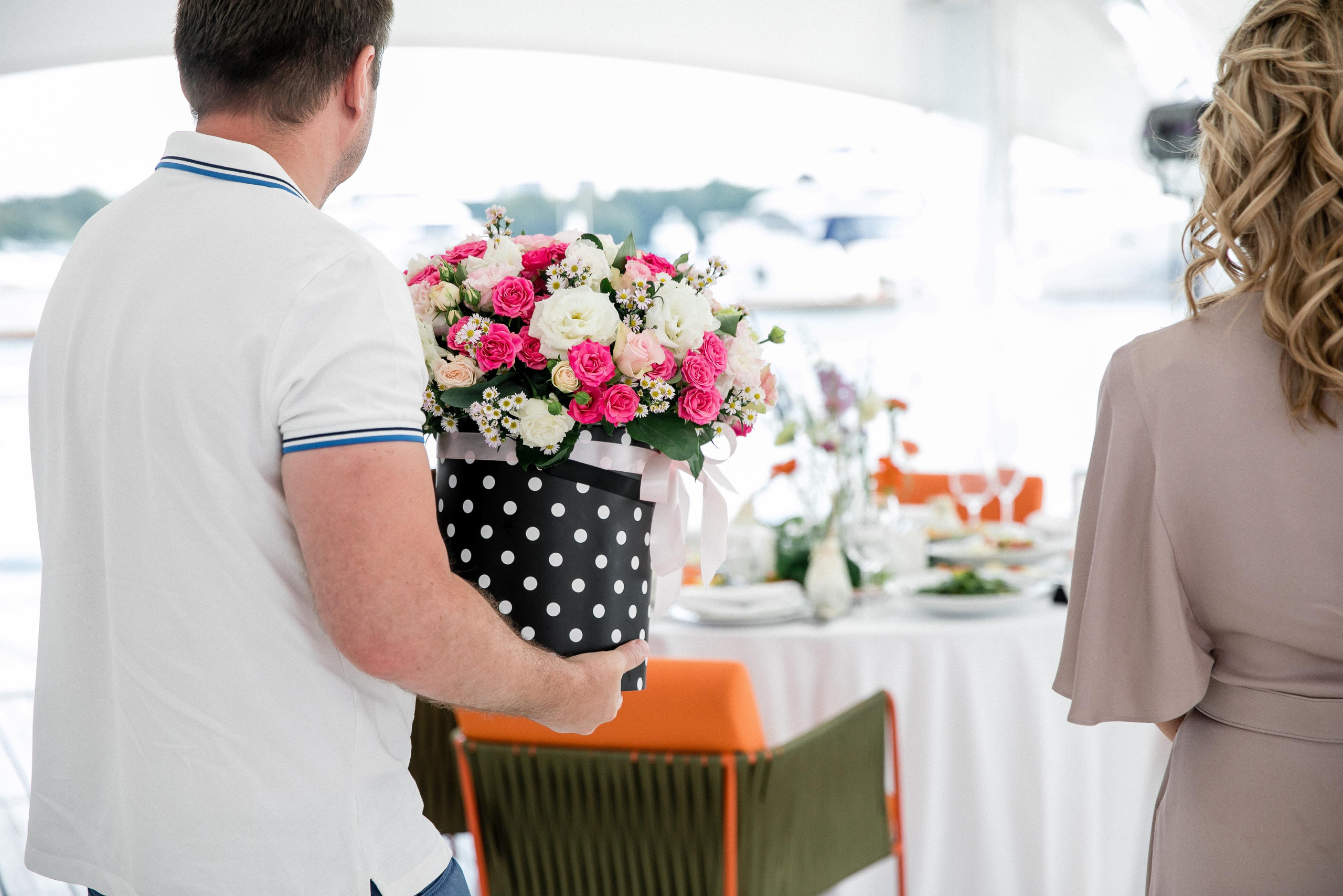 Супер Юбилей на берегу реки. Репортажной и Свадебный фотограф Слава Цесарь