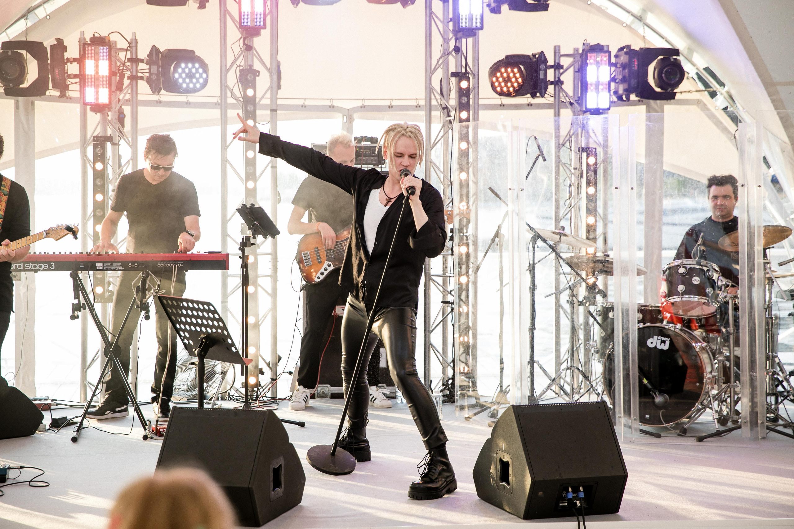 Супер Юбилей на берегу реки. Репортажной и Свадебный фотограф Слава Цесарь