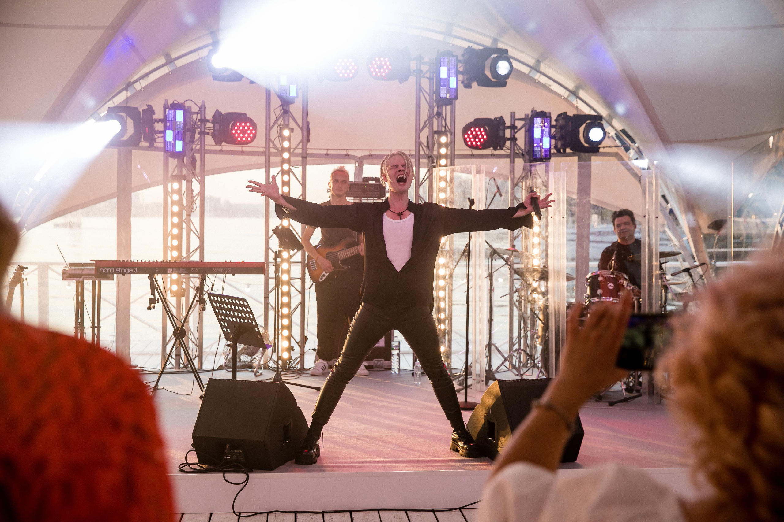 Супер Юбилей на берегу реки. Репортажной и Свадебный фотограф Слава Цесарь