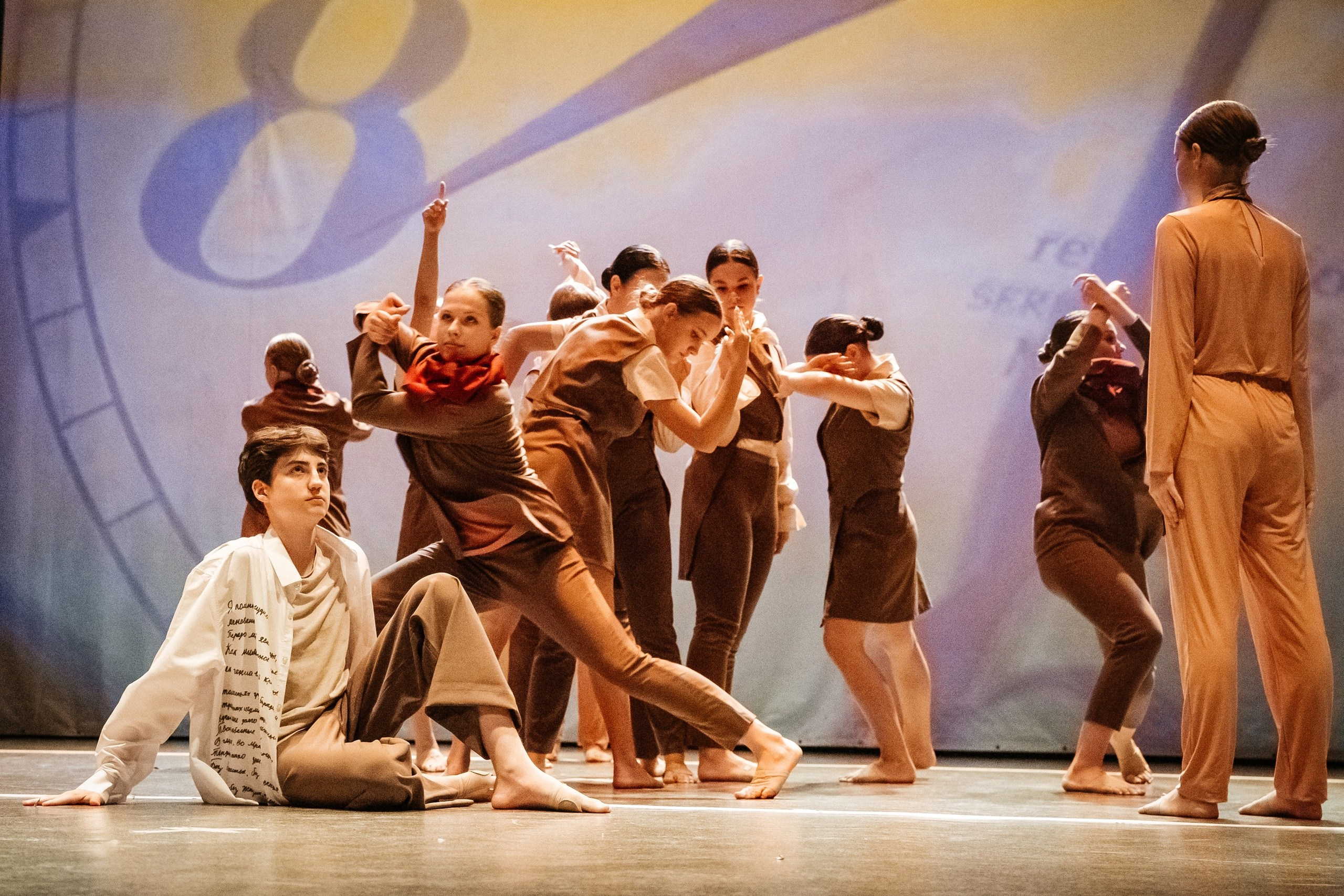 Танцы. Фотограф Елена Рогашкова