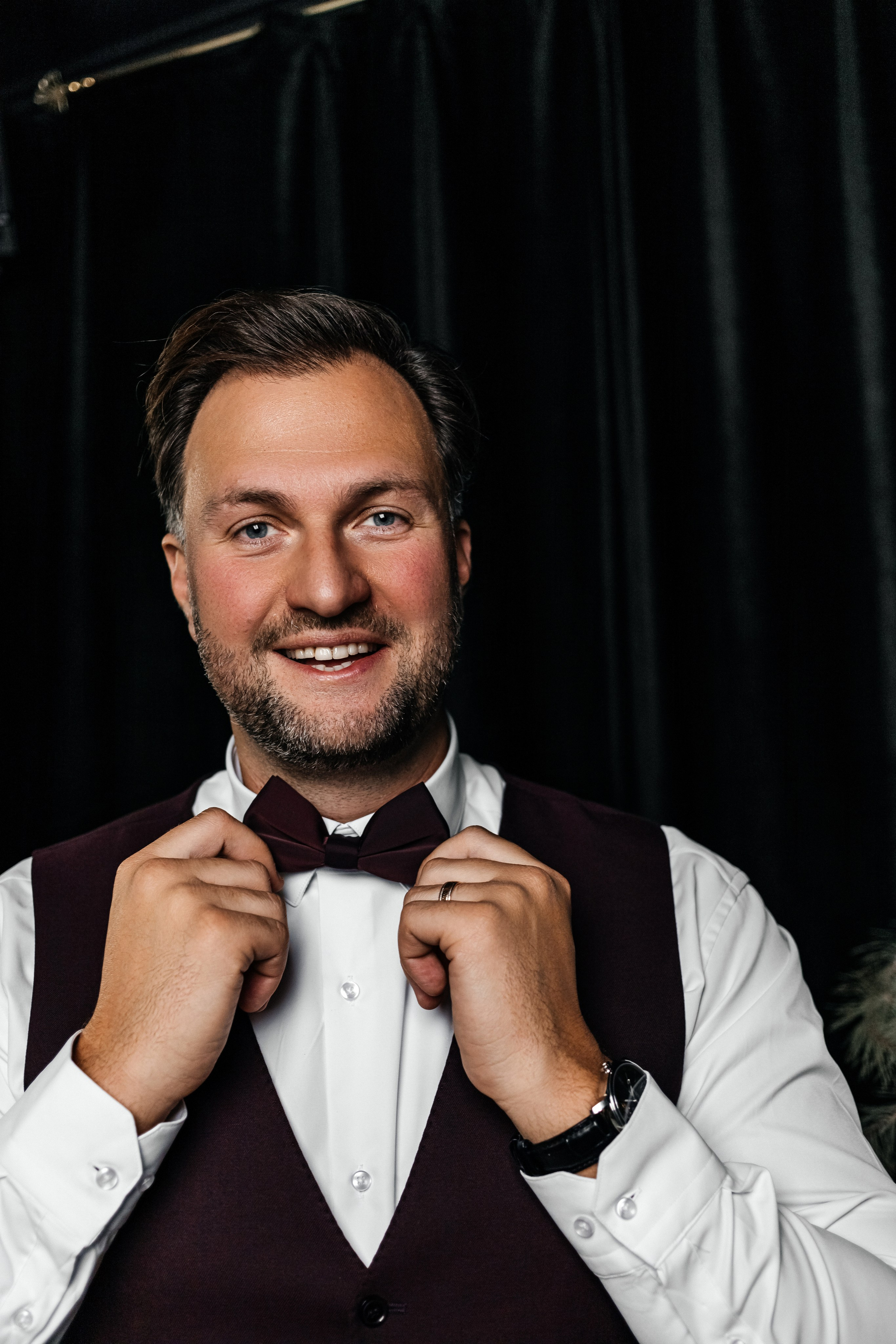 Бизнес-портрет для ведущего мероприятий. КОНТЕНТ ФОТОГРАФ