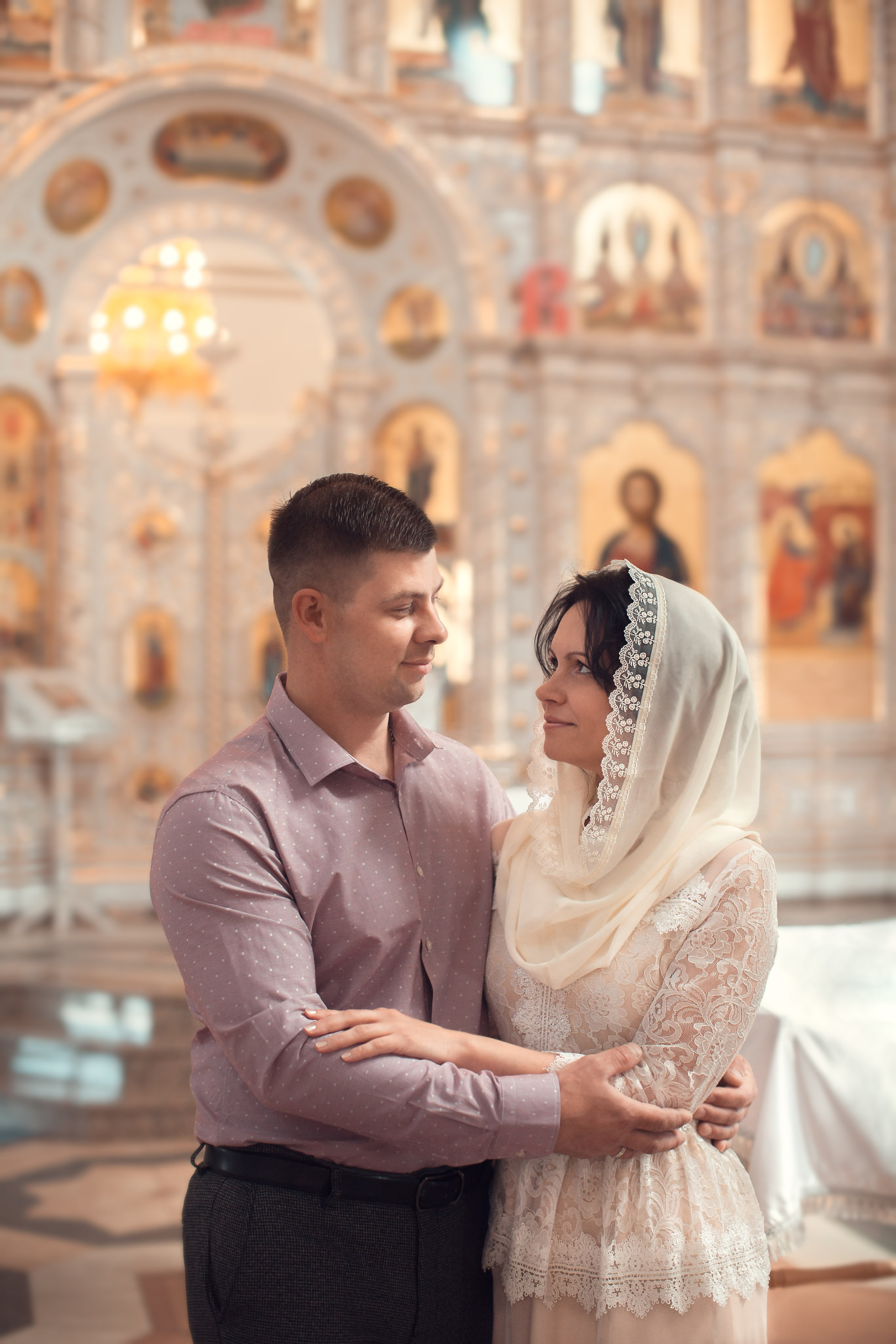 Храм Божьих строителей в Академическом Венчание. Главная