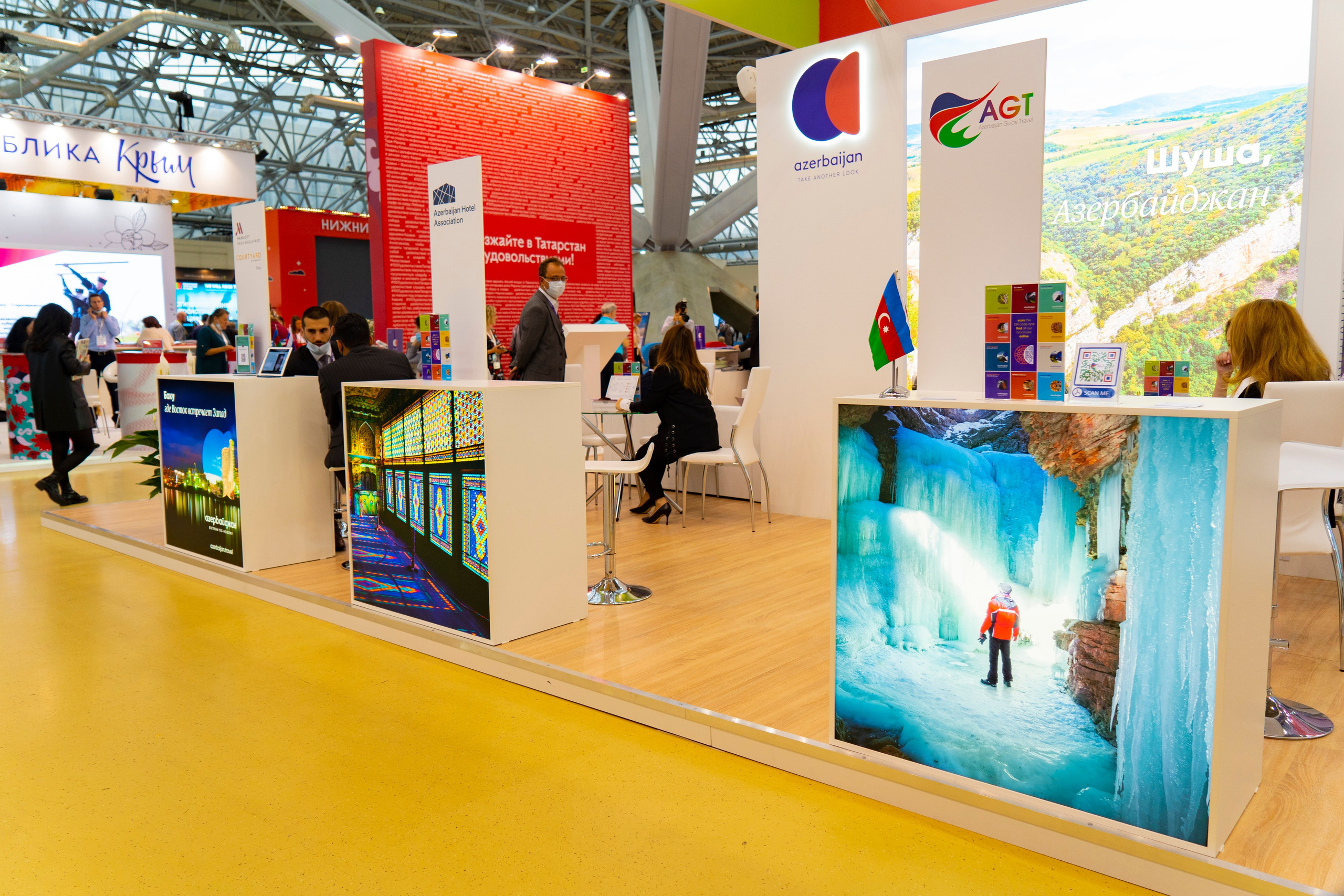 Выставочные стенды. Профессиональный портретный фотограф в Москве Владимир Глаголев