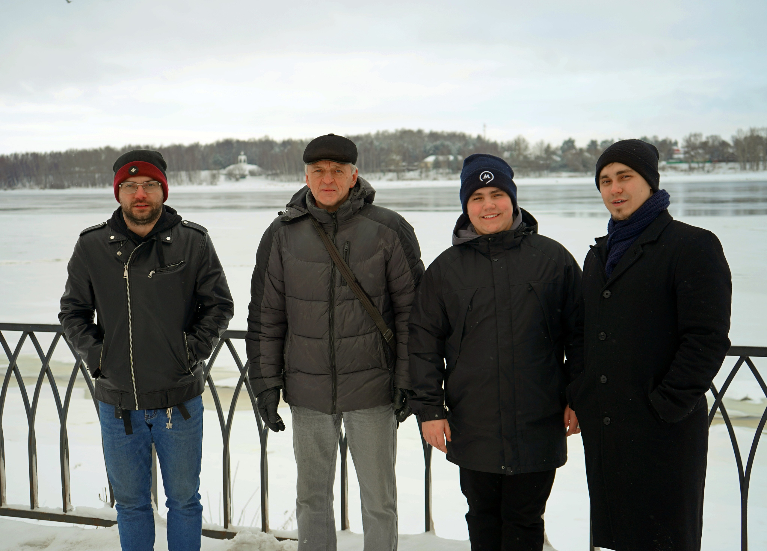 Первый заезд Кунцевых, мороз и ветер. Городок на Волге