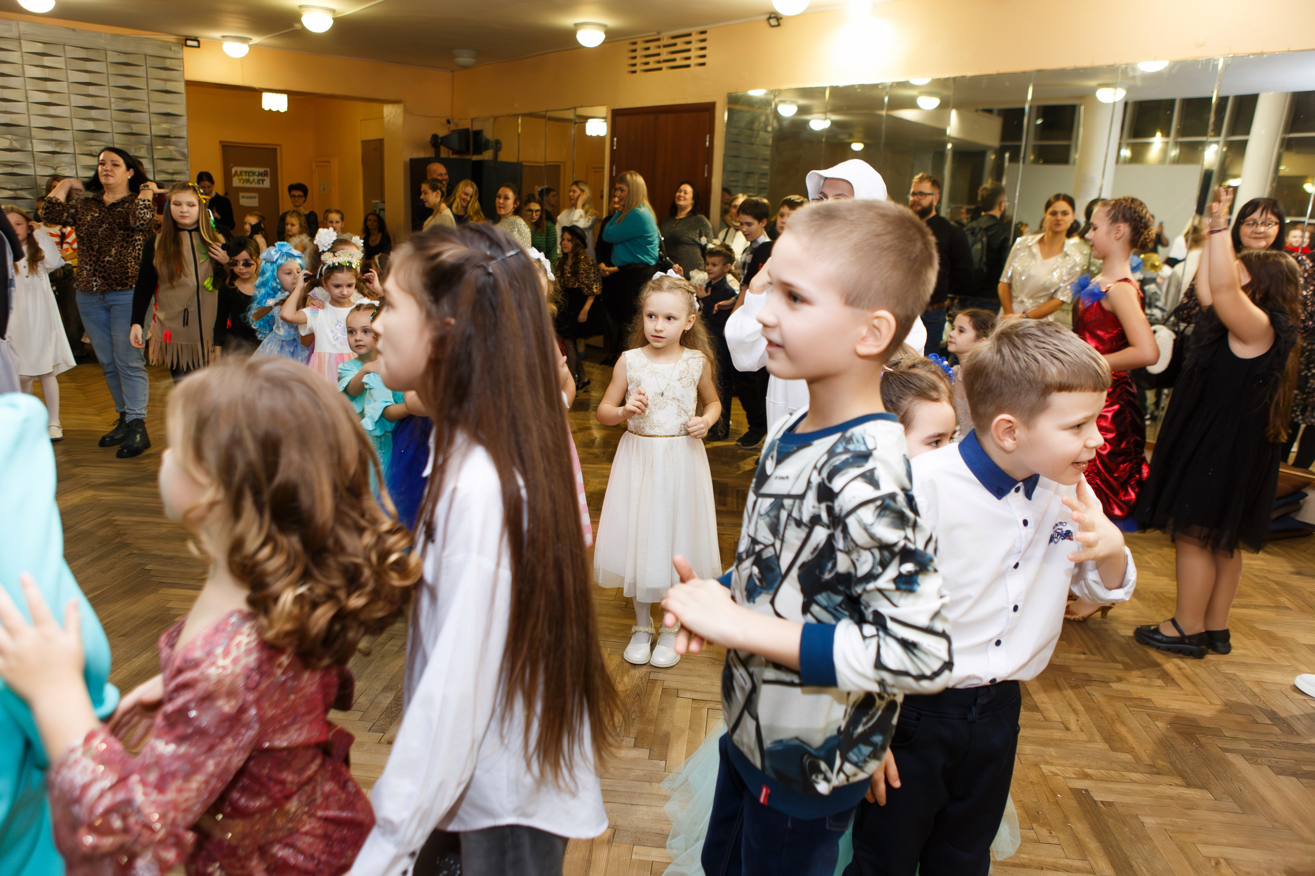 Театр-студия «ОК"ФАНТАЗИЯ» — „НОВЫЙ ГОД С ФАНТАЗИЕЙ“. Профессиональный фотограф в Мценске и Орловской области