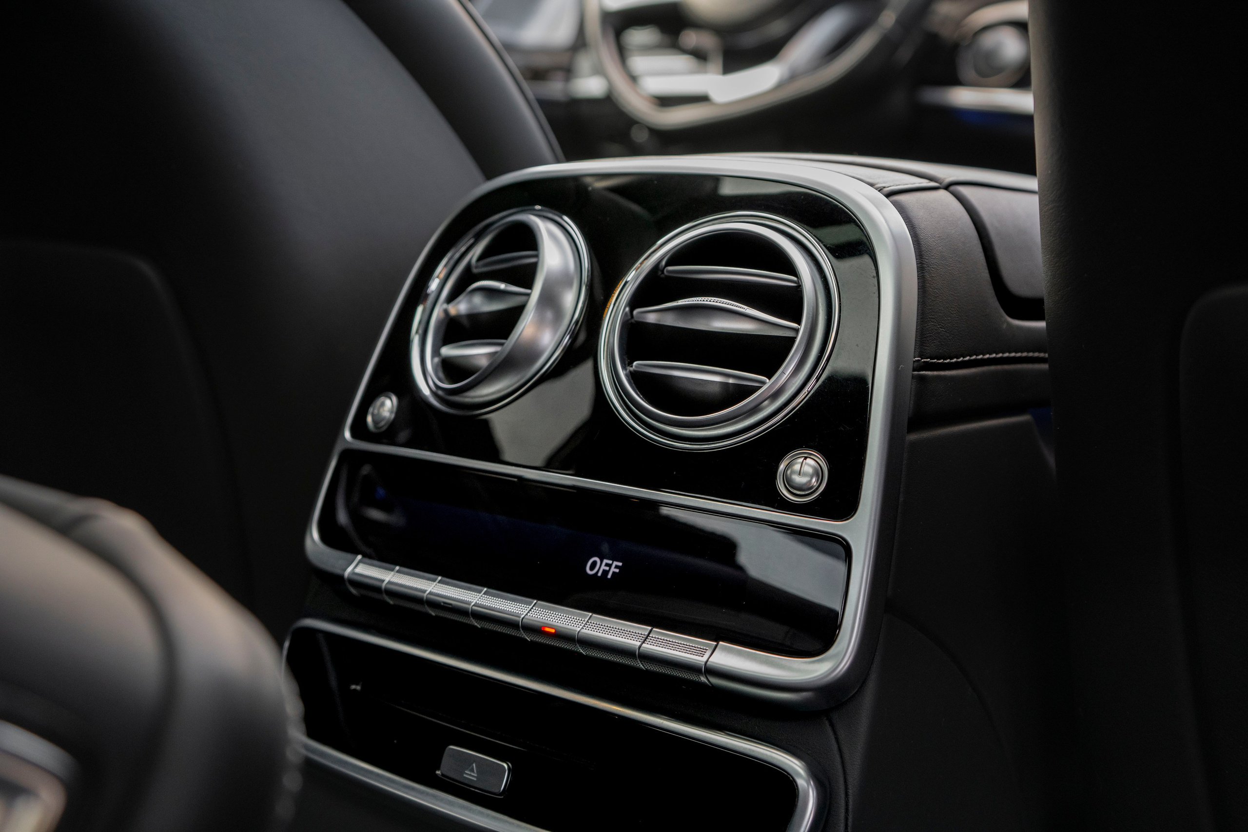 Mercedes S-class (W222)