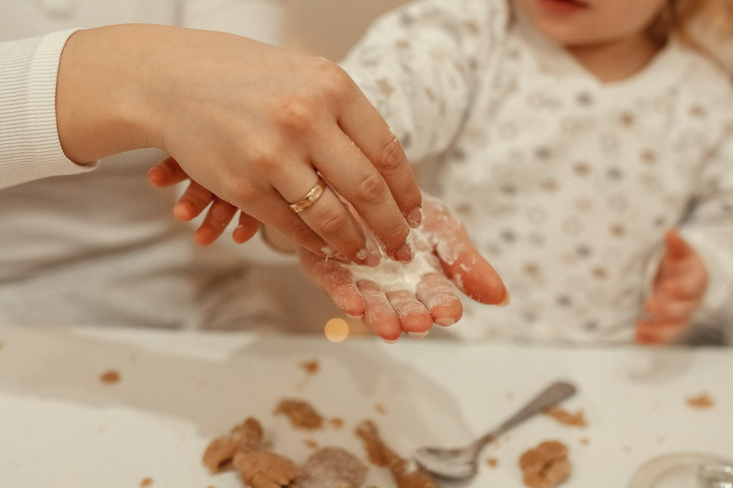 Таня и Ариша. Имбирные печеньки. Профессиональный фотограф, Москва |Видное Елена Елизарова