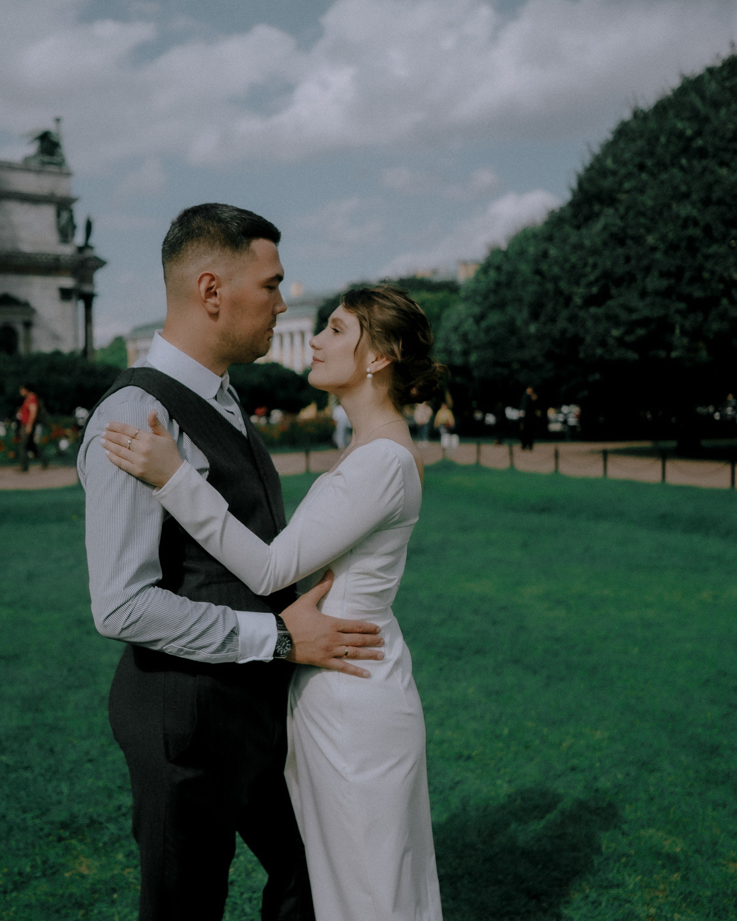 Коротко о нежности'. Свадебный фотограф в Санкт-Петербурге Миша Репина