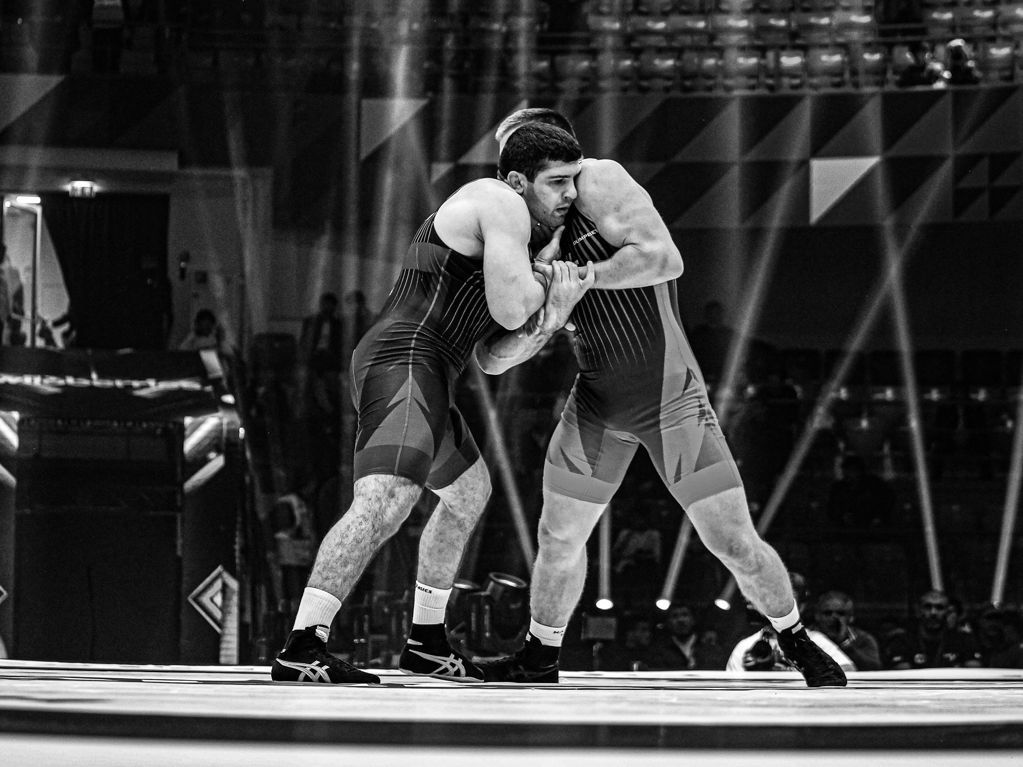 «Спорт через объектив: история в каждом снимке!»